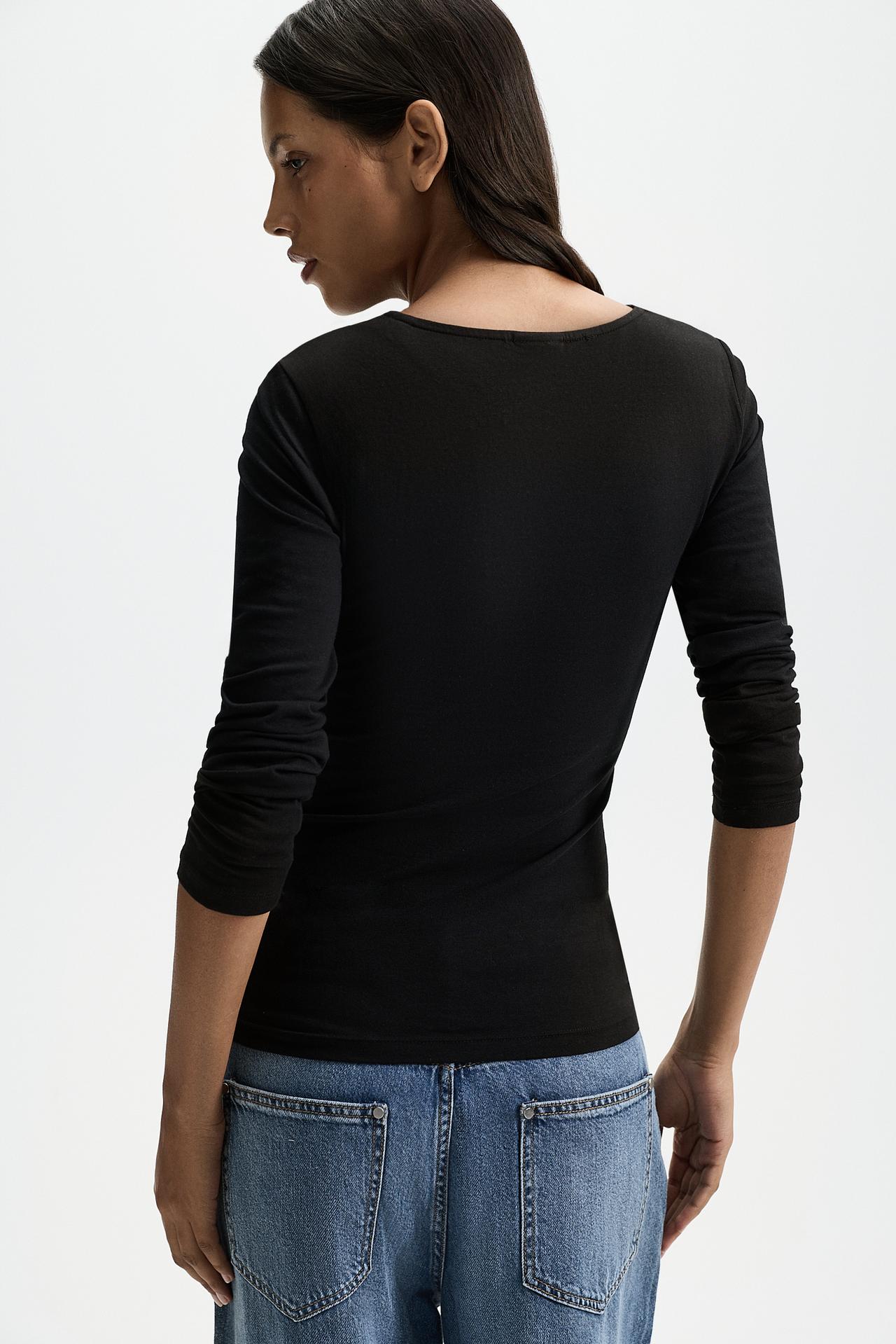 Long sleeve V-neck T-shirt — BLACK