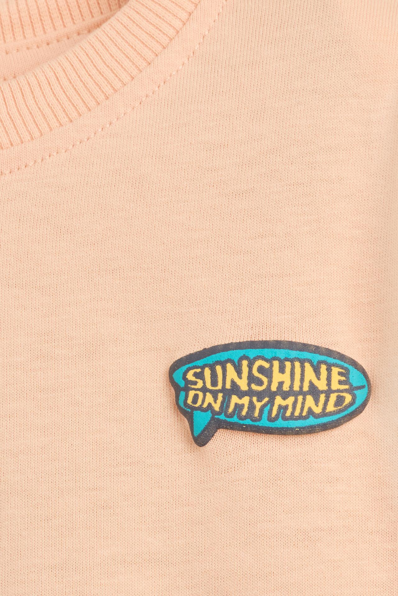 T-shirt with a maxi print on the back — ORANGE