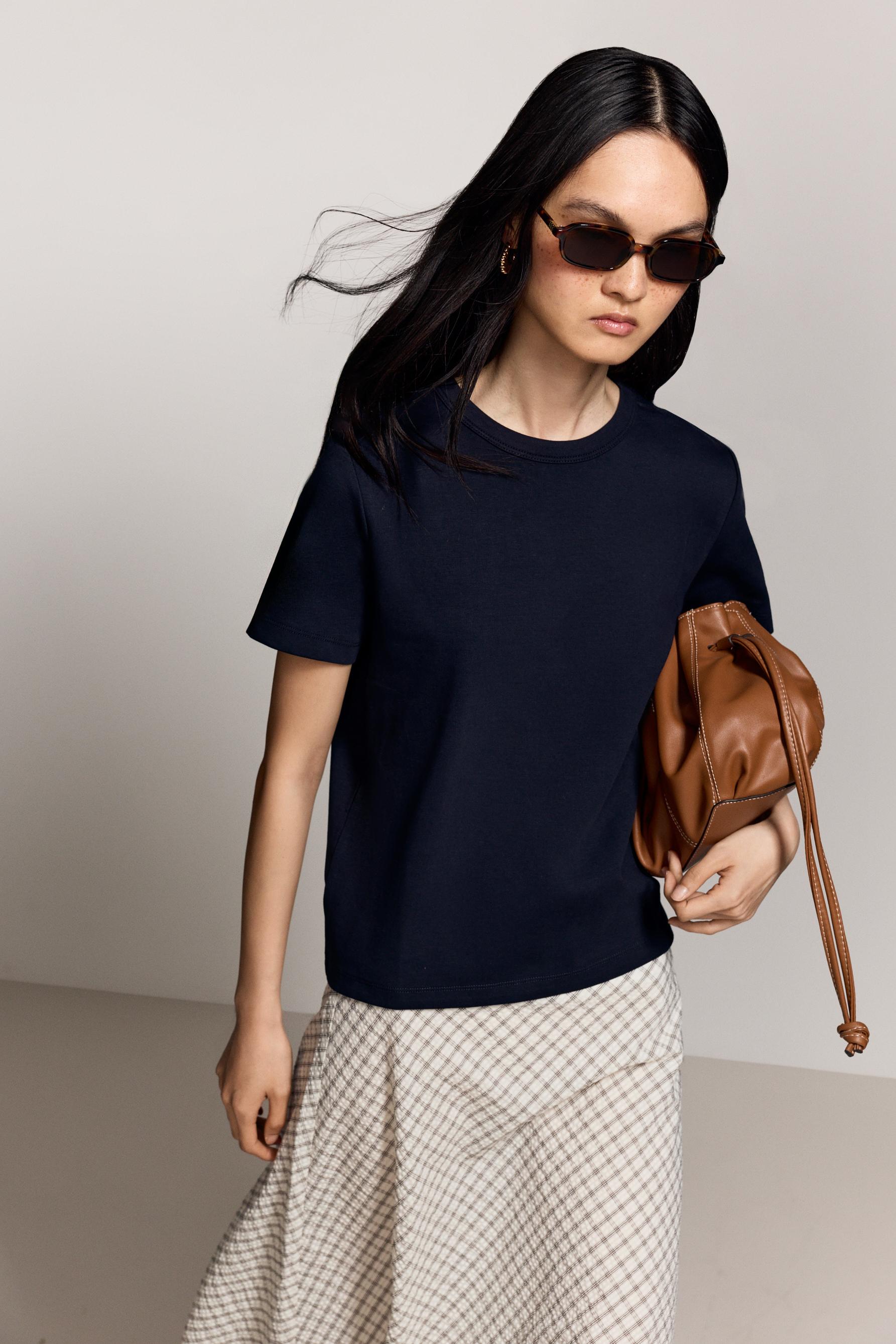 Basic short sleeve T-shirt — NAVY