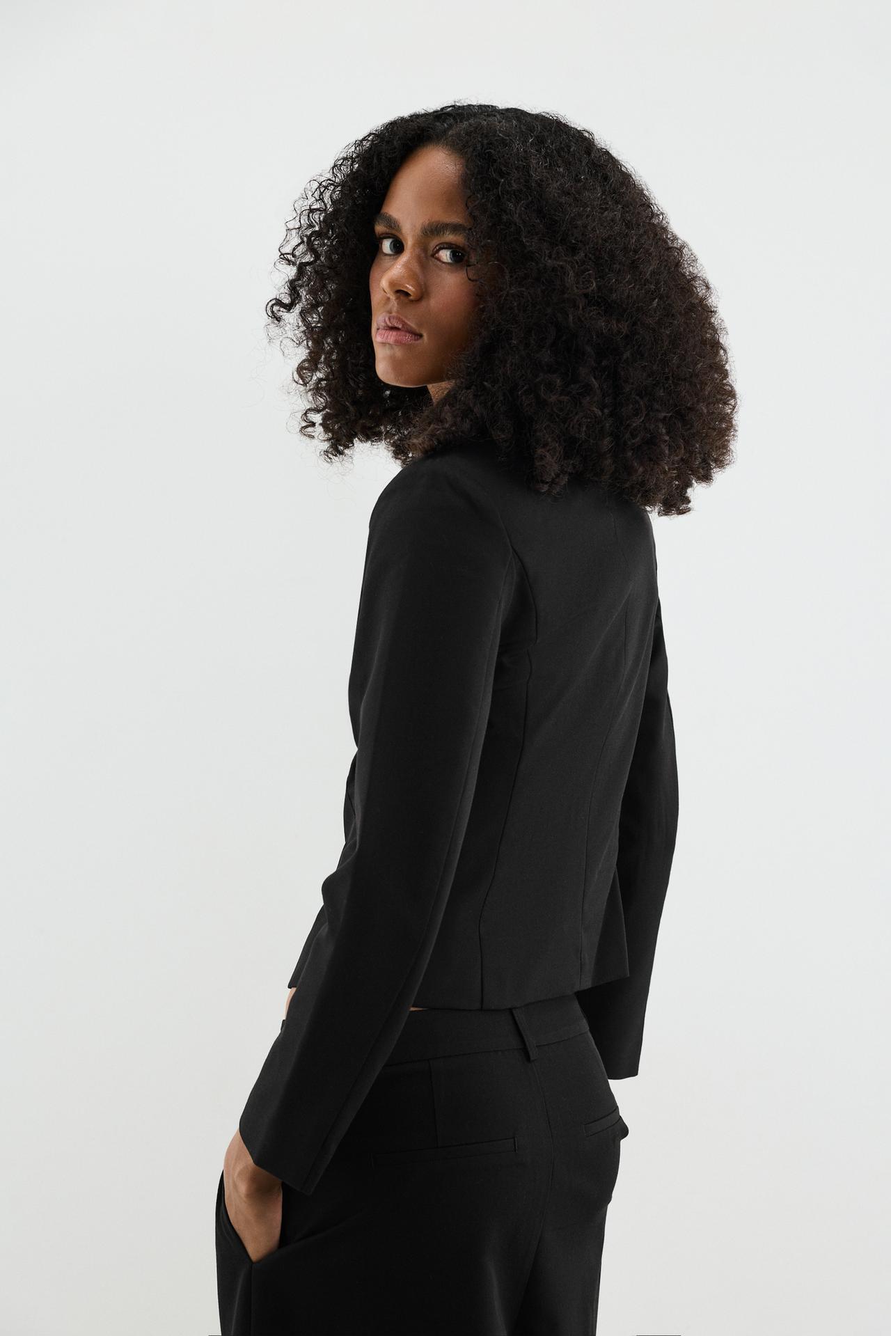 Toggle blazer — BLACK