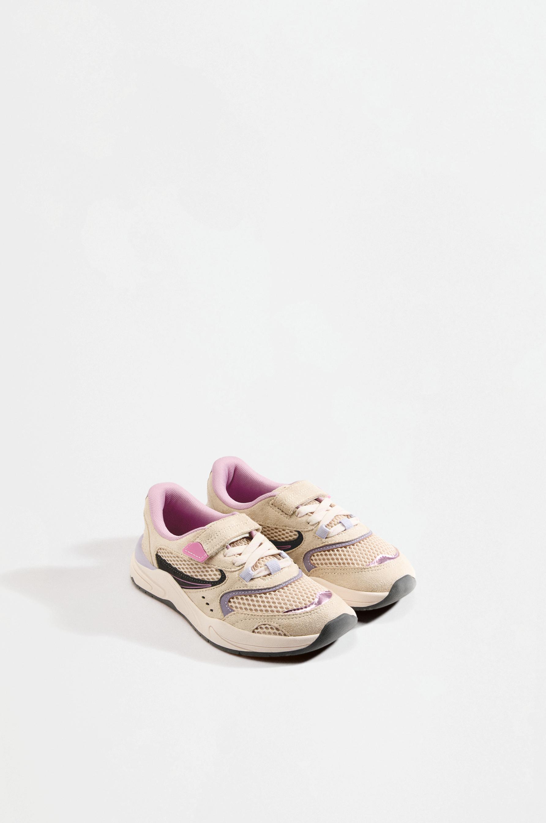 BAREFOOT CASUAL SNEAKERS — BEIGE
