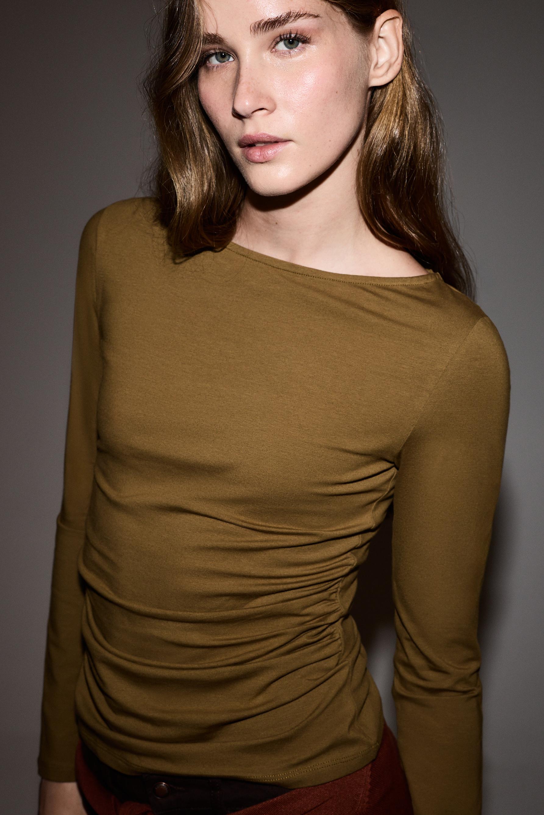 Ruched T-shirt — GREENISH