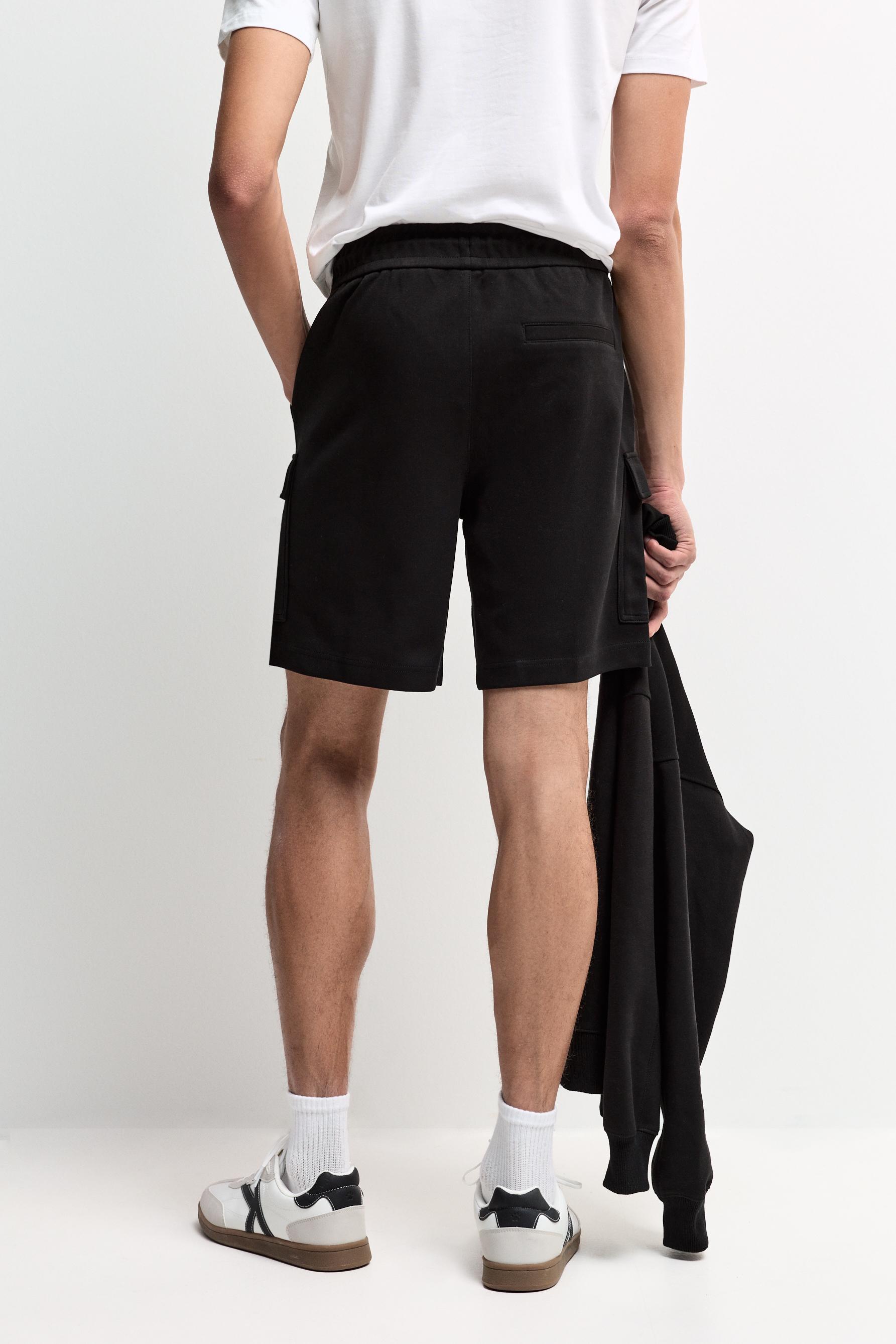 Interlock cargo Bermuda shorts — BLACK