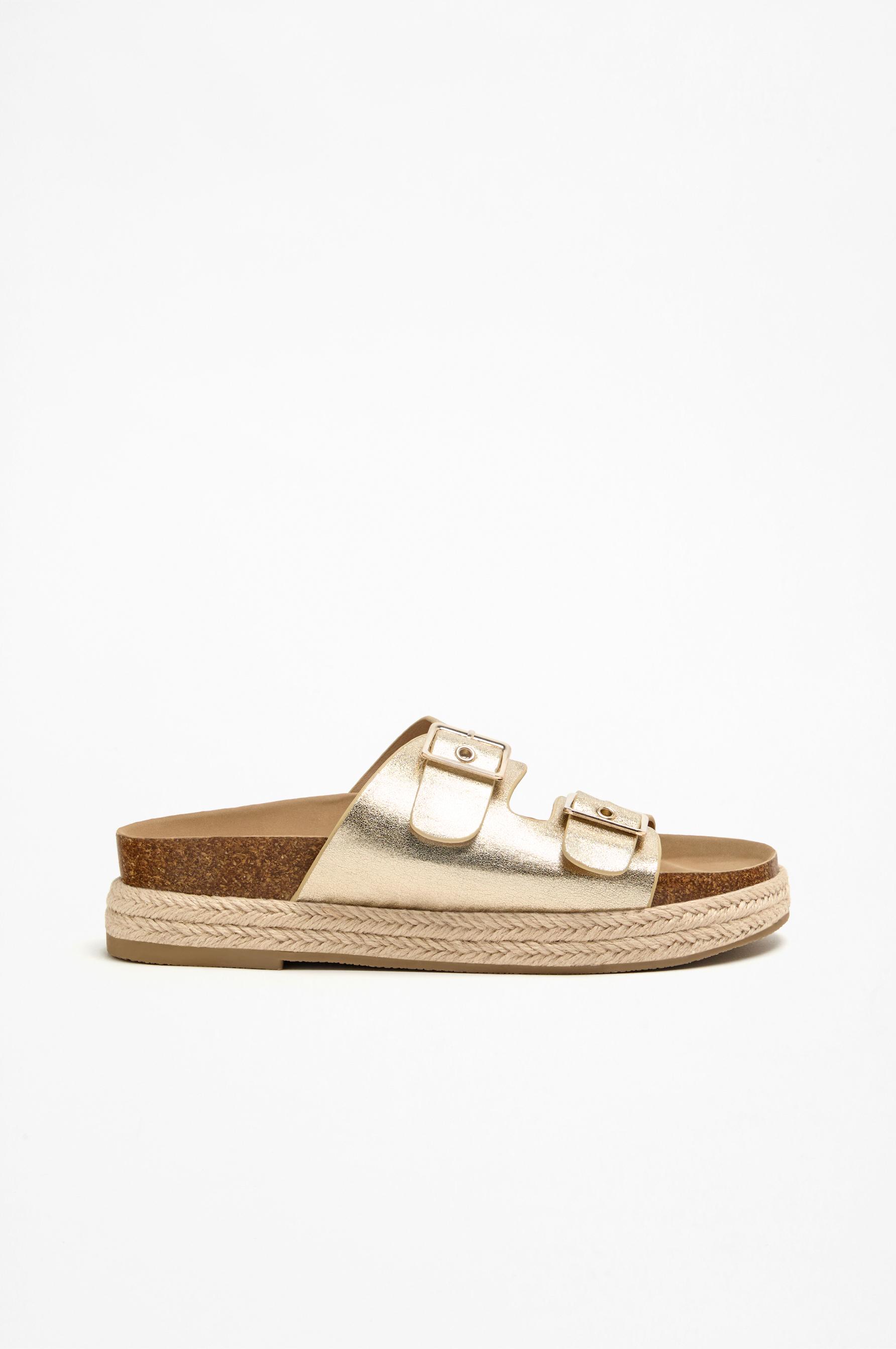 Sandalia hebilla efecto yute