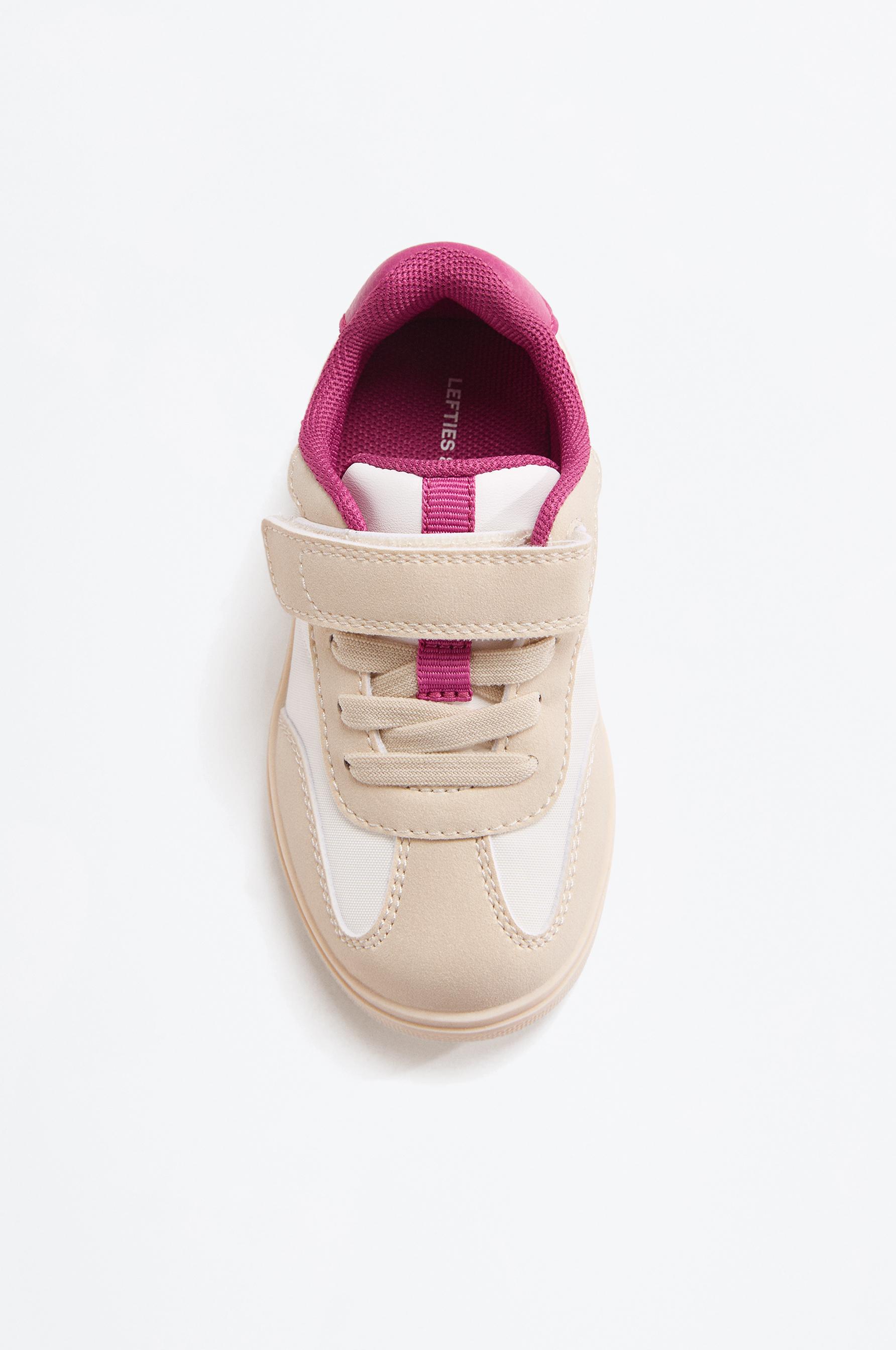 SOFT SLIPPERS — WHITE