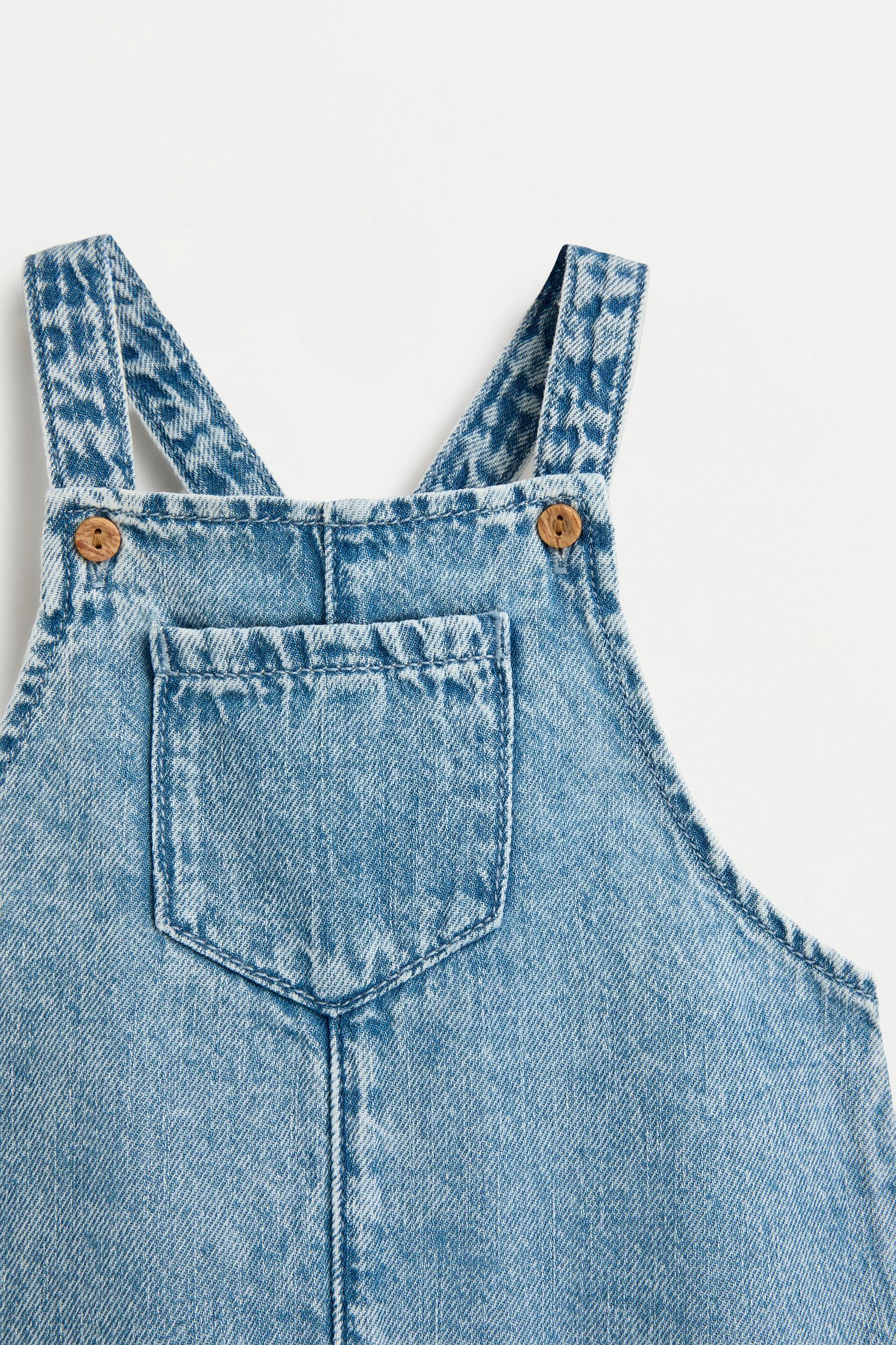 Short denim dungarees — BLUE