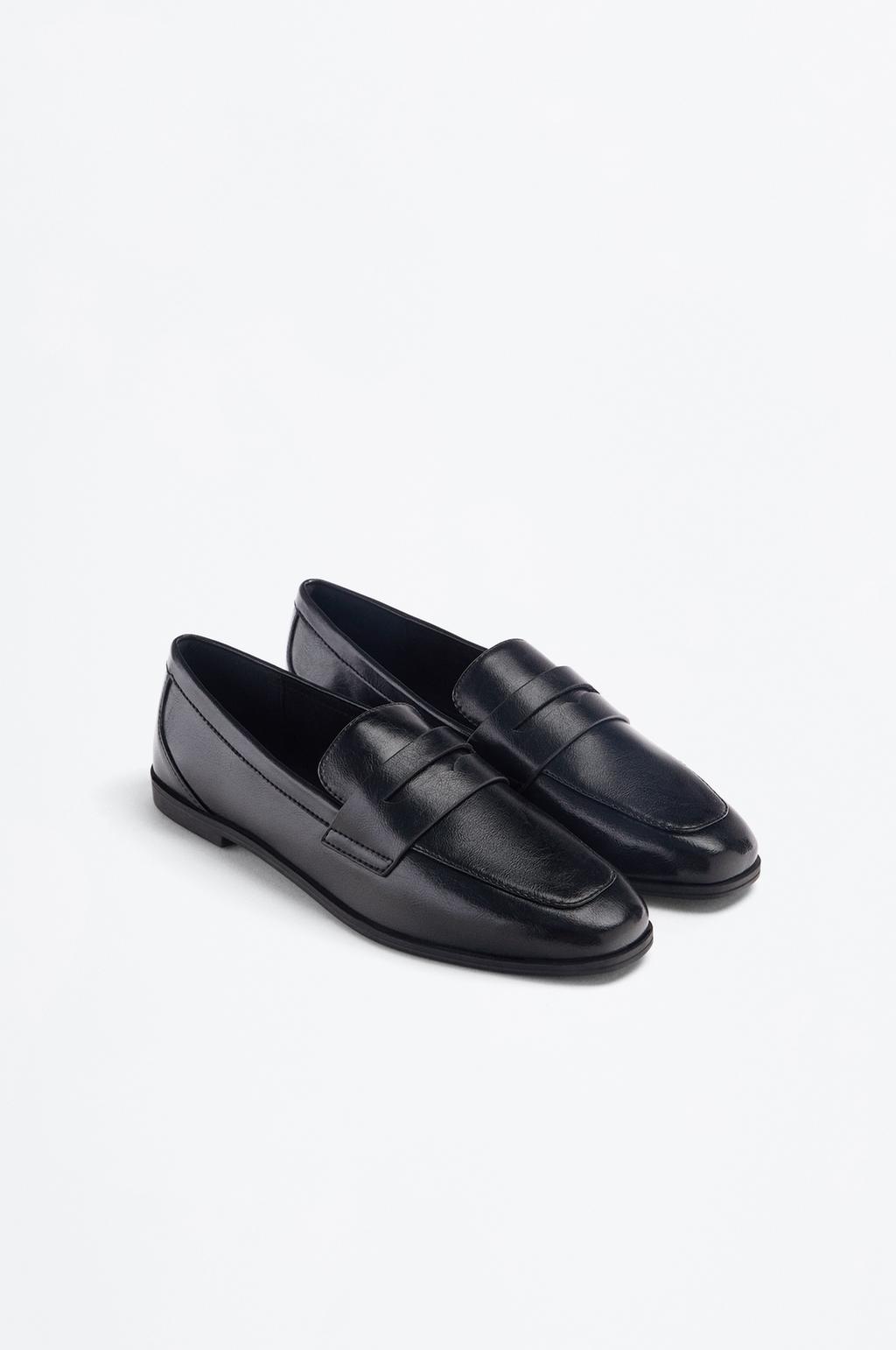 Mocasín antifaz