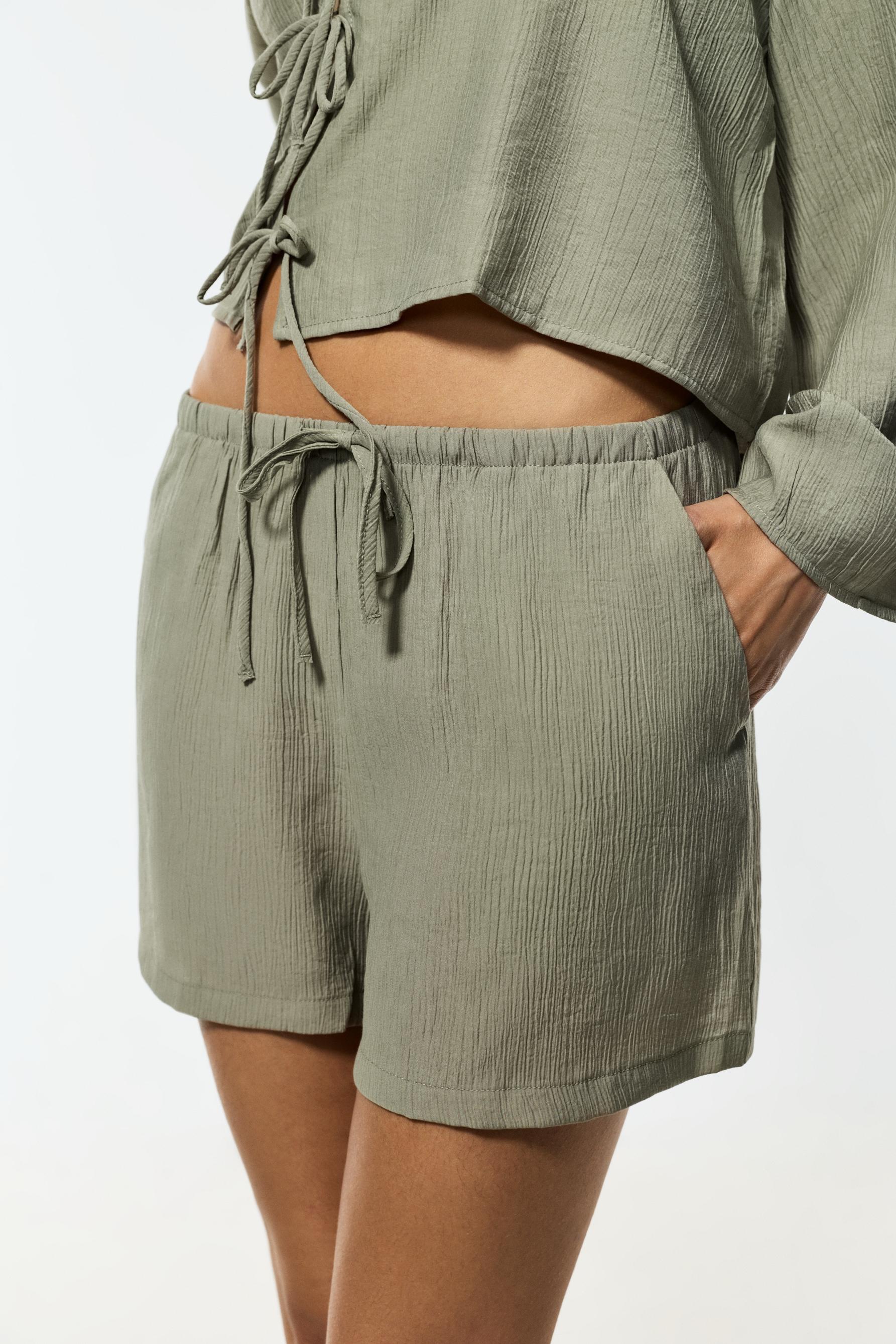 Textured shorts — PALE KHAKI