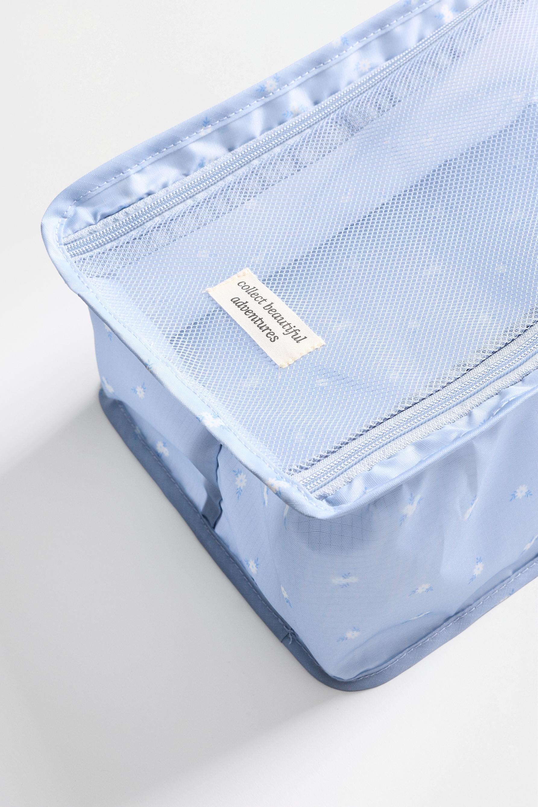 Travel footwear organiser — PASTEL BLUE
