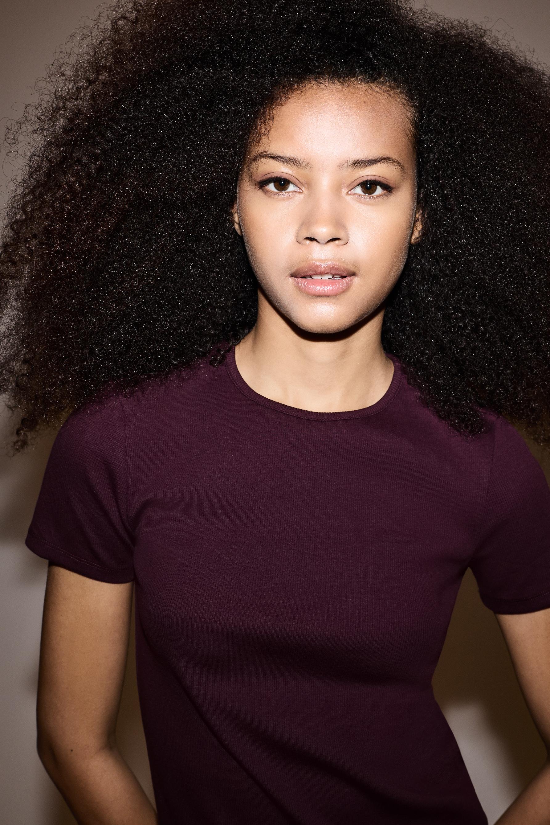 Ribbed T-shirt — MAROON