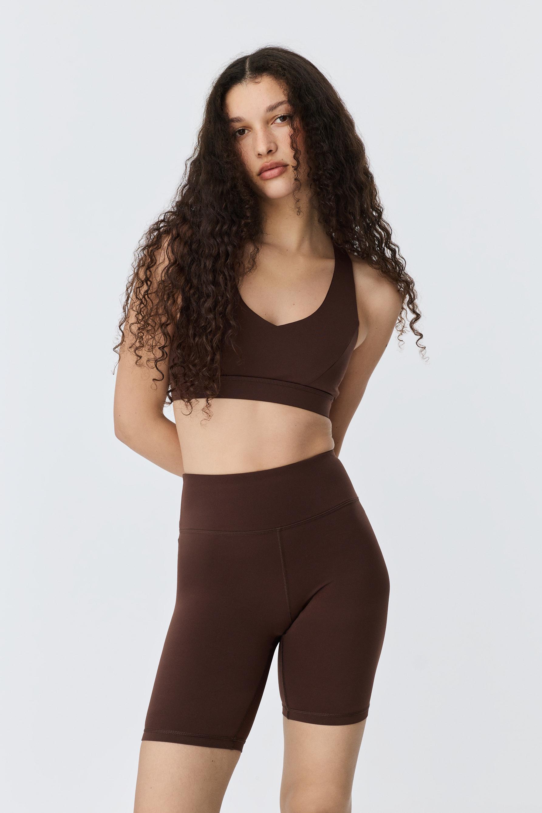 Top deportivo tirantes cruzados