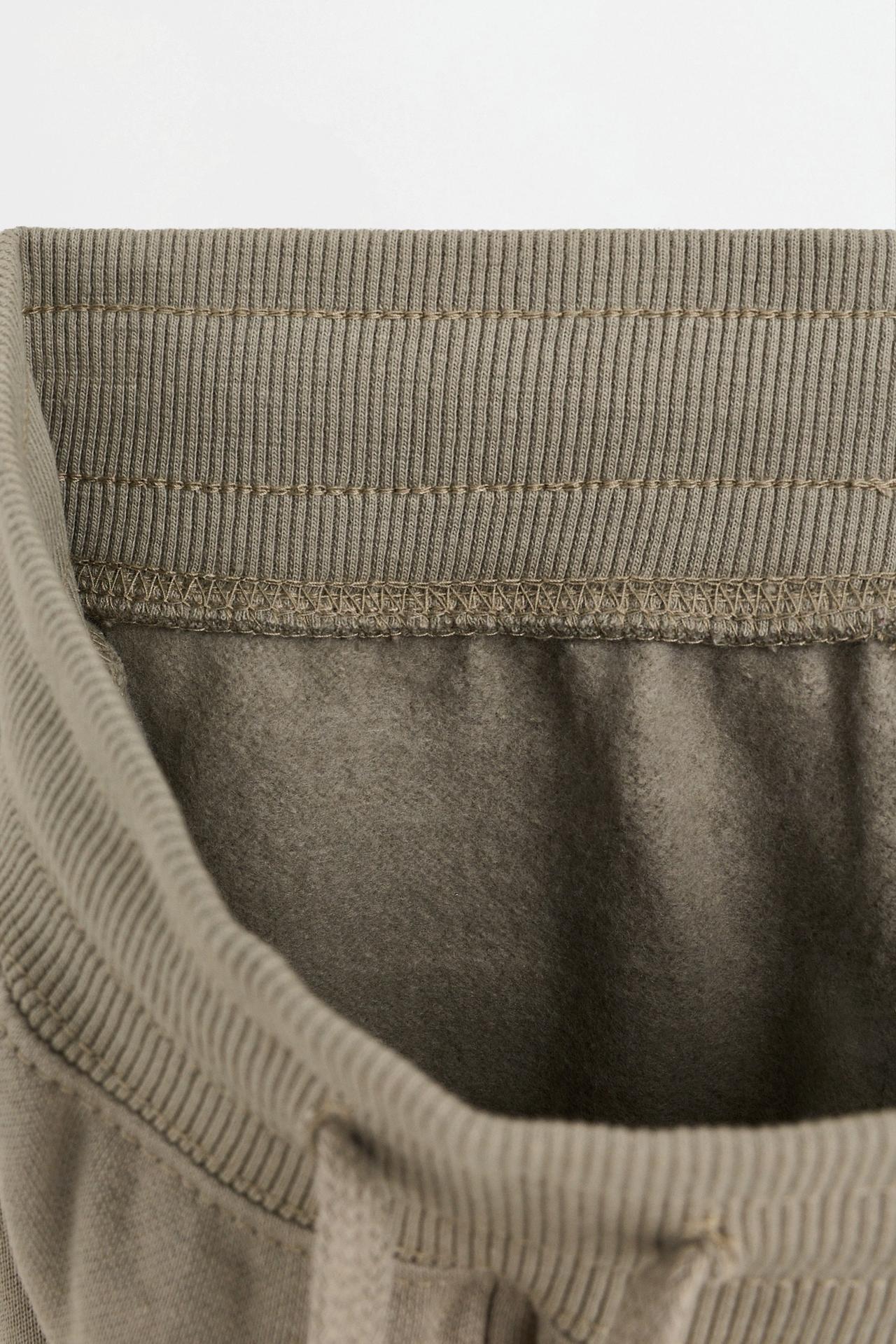 Plush trousers with knee stitching — PALE KHAKI