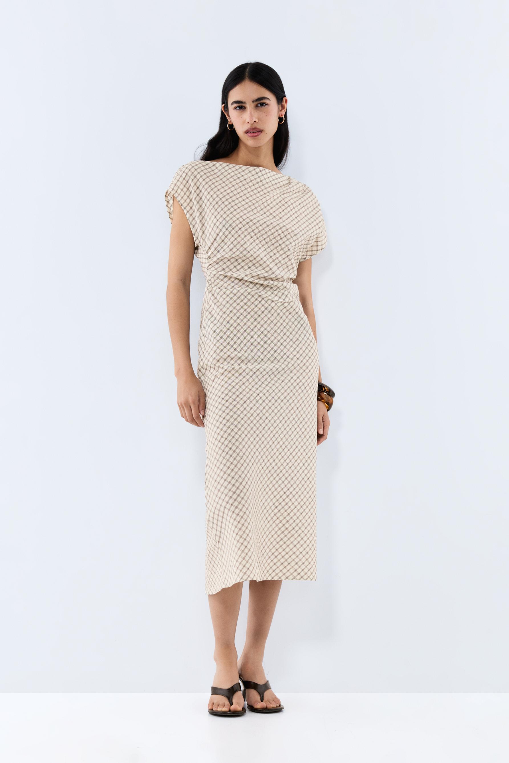 Vestido midi drapeado cuadros