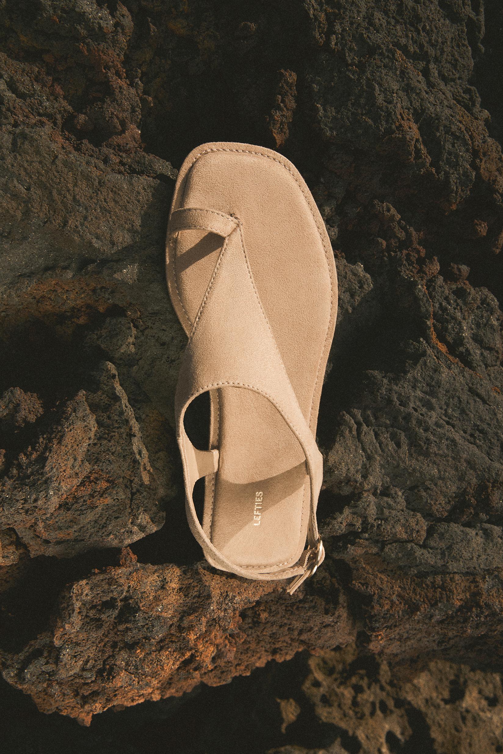 Lefties Kahverengi Lefties Suni Süet parmak arası sandalet