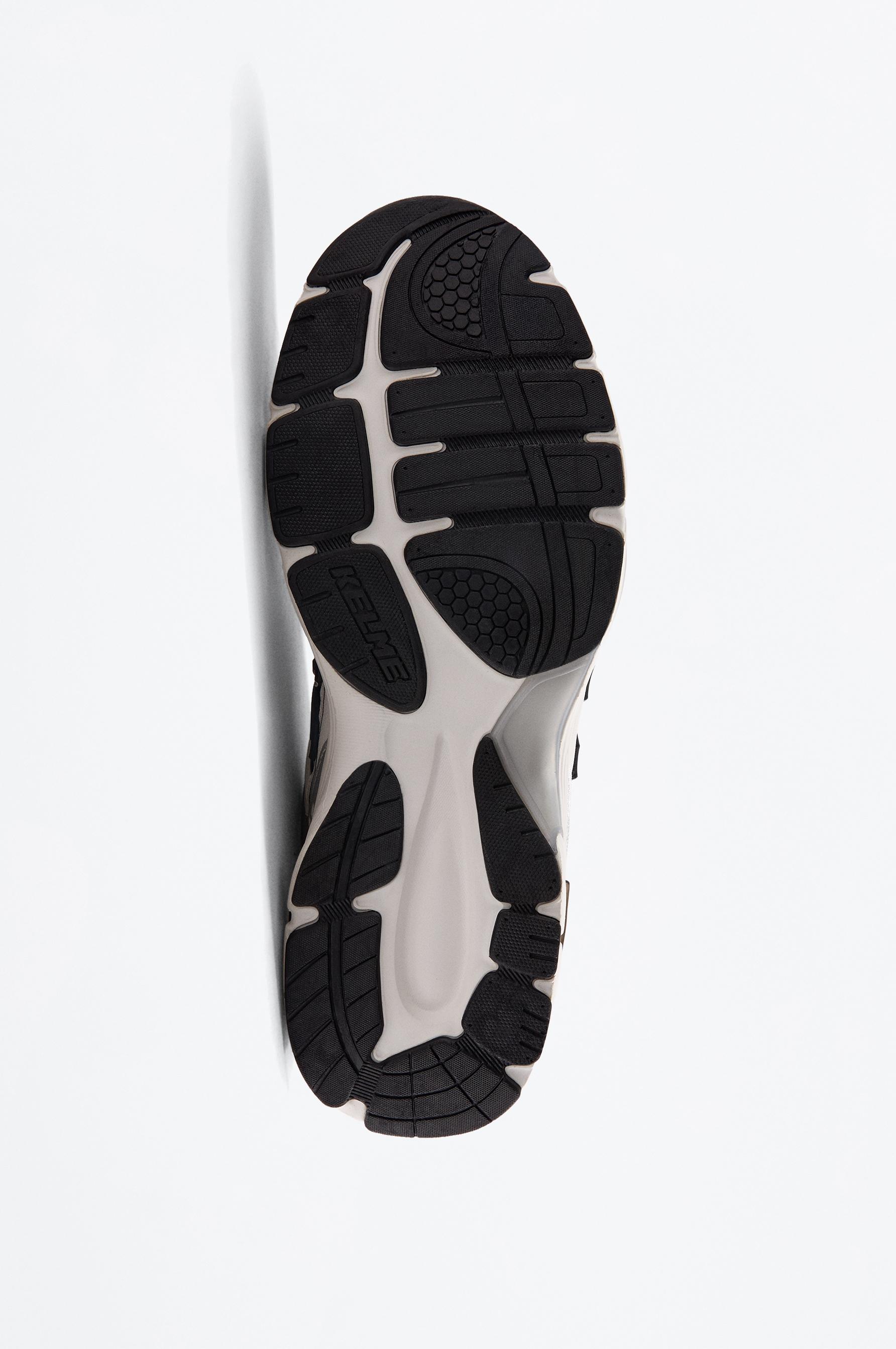Kelme Sports Shoe — BLACK
