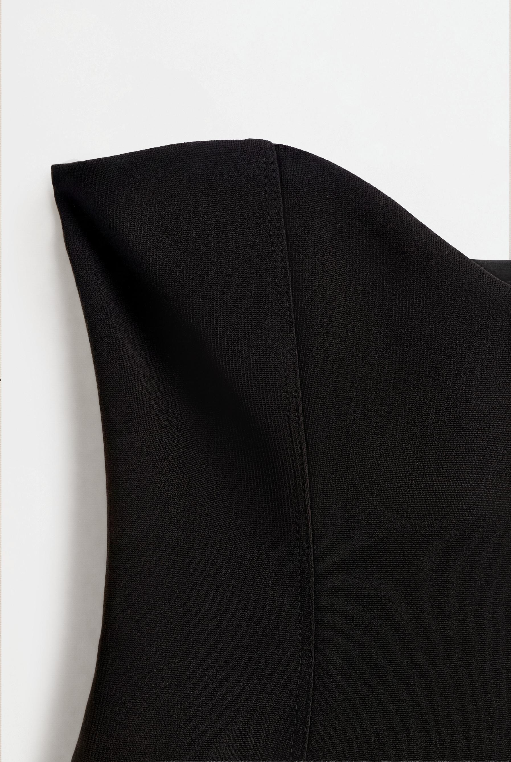 Peplum seam top — BLACK
