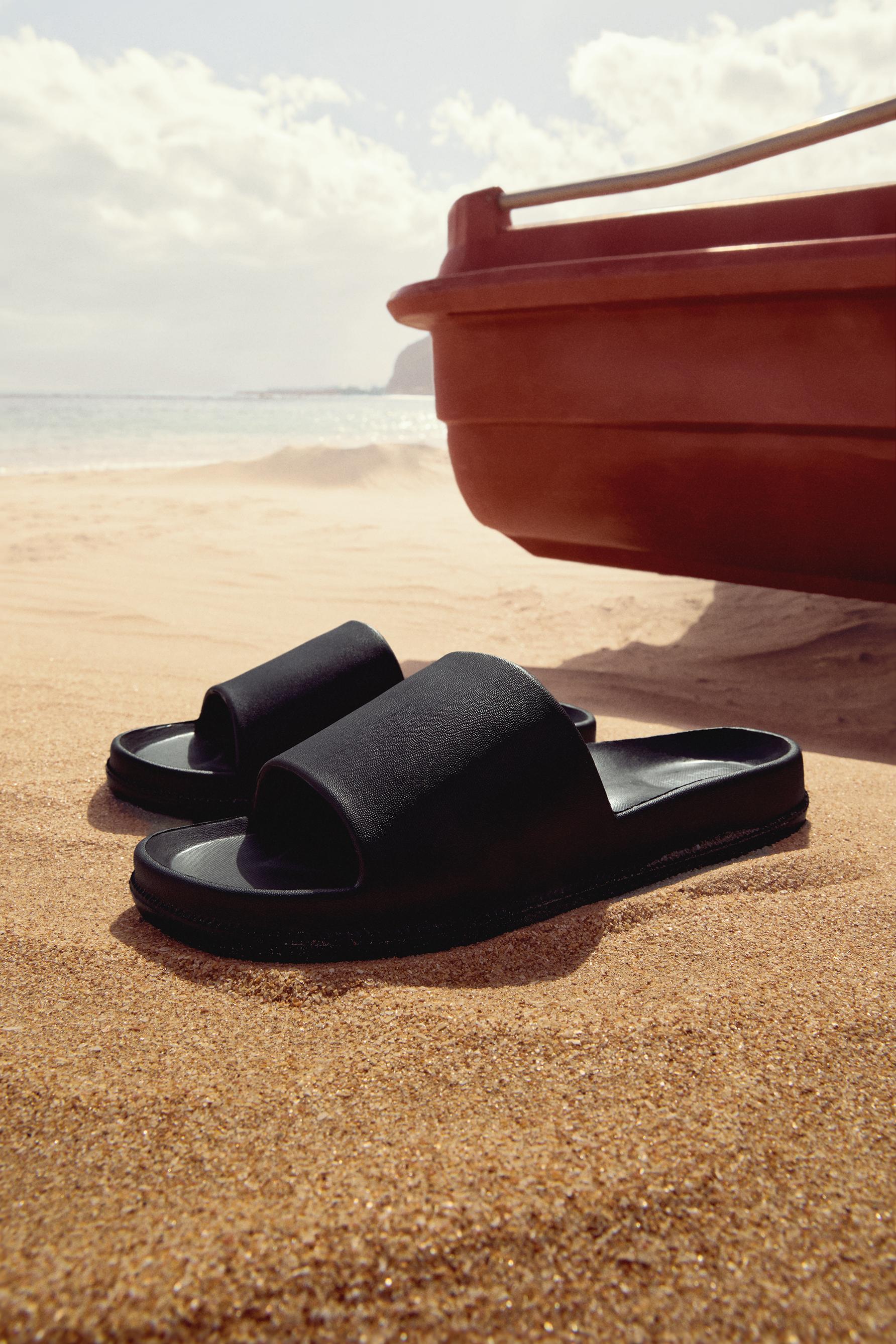 Shower slide sandals — BLACK