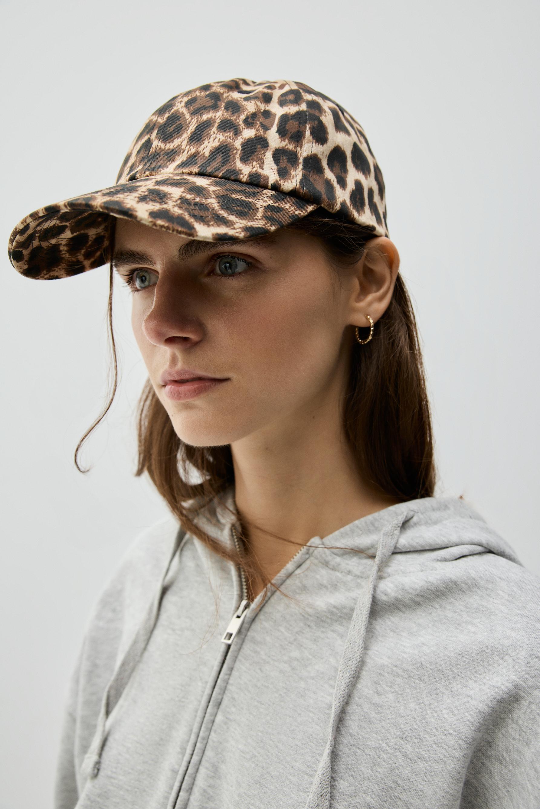 Gorra estampado animal