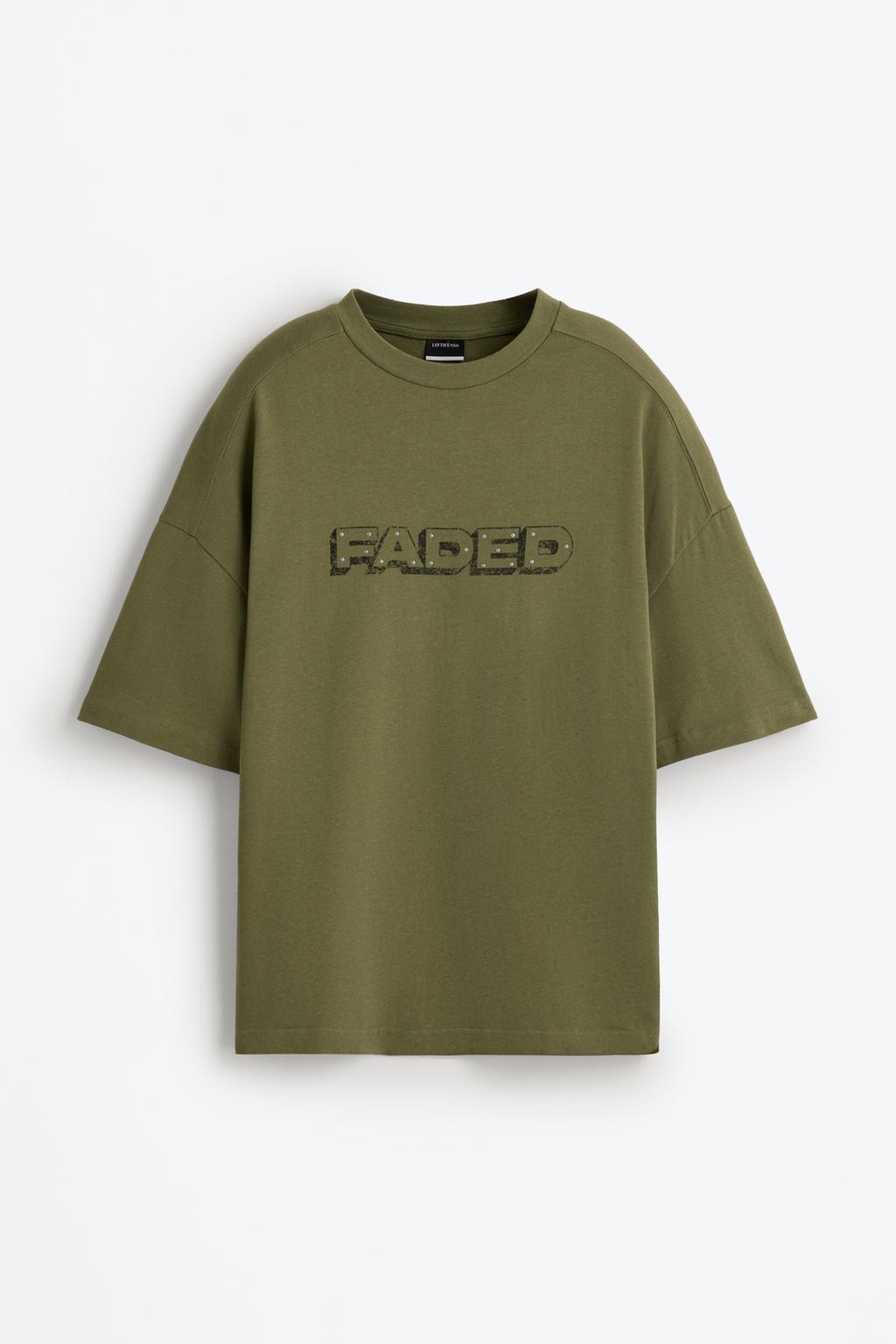 Camiseta texto apliques