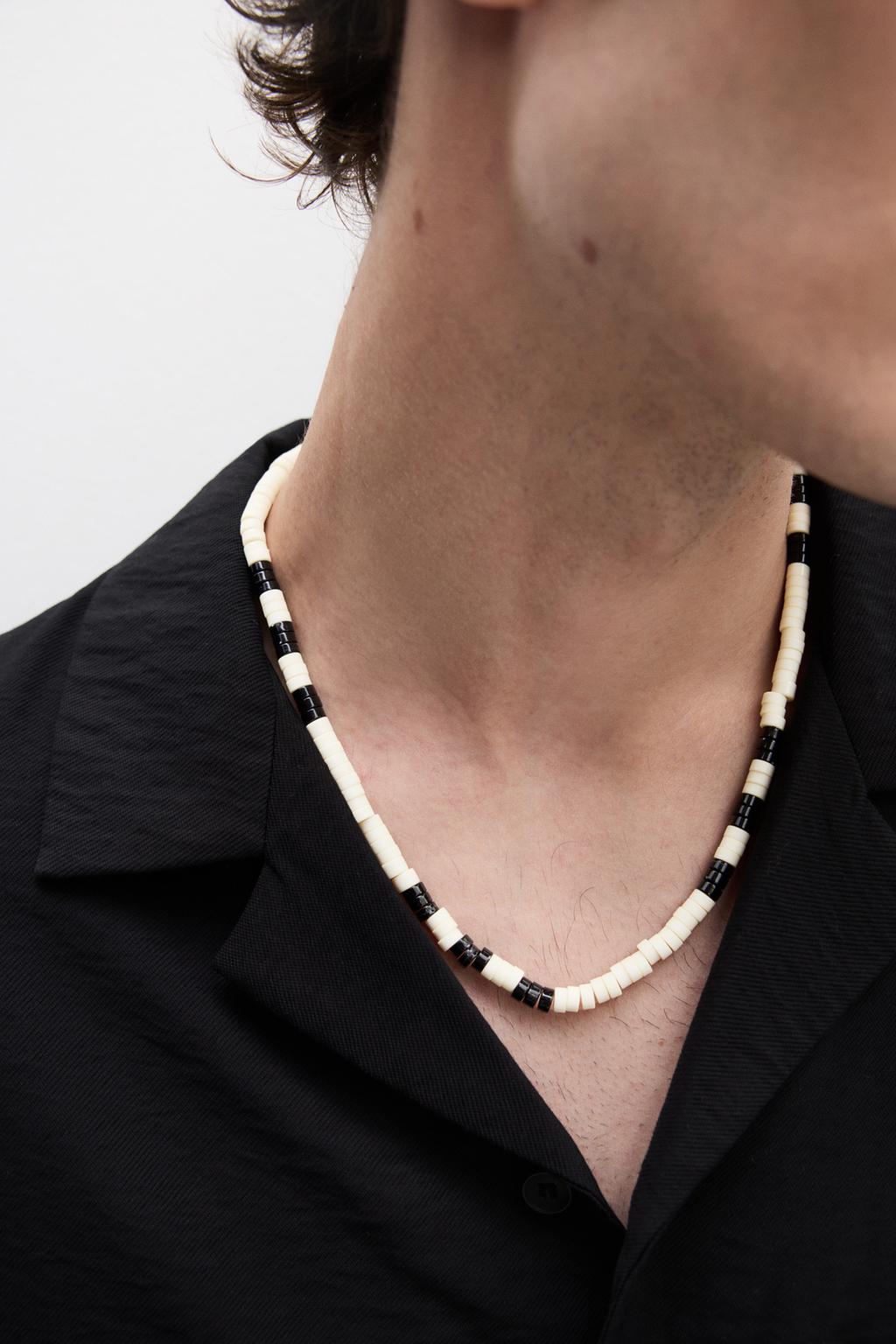 Bead necklace