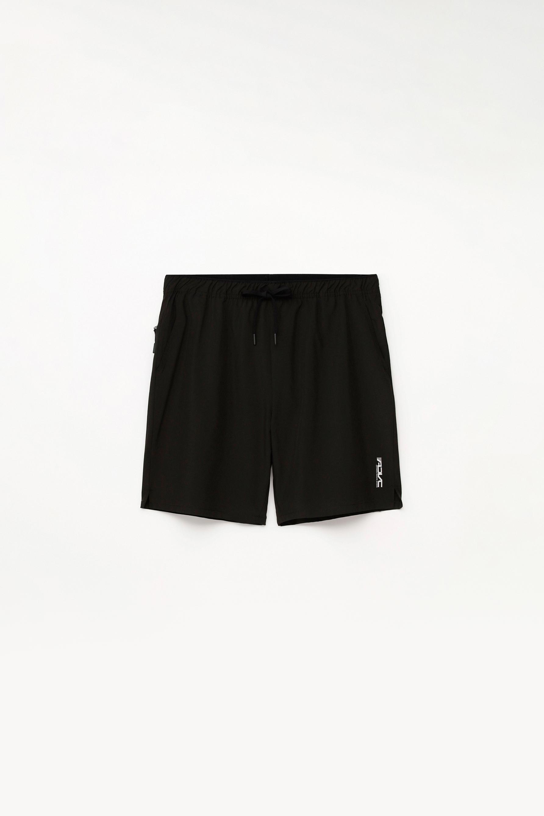 Stretch Bermuda sports shorts — BLACK
