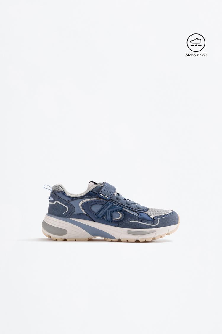 Kelme sports shoe — BLUE