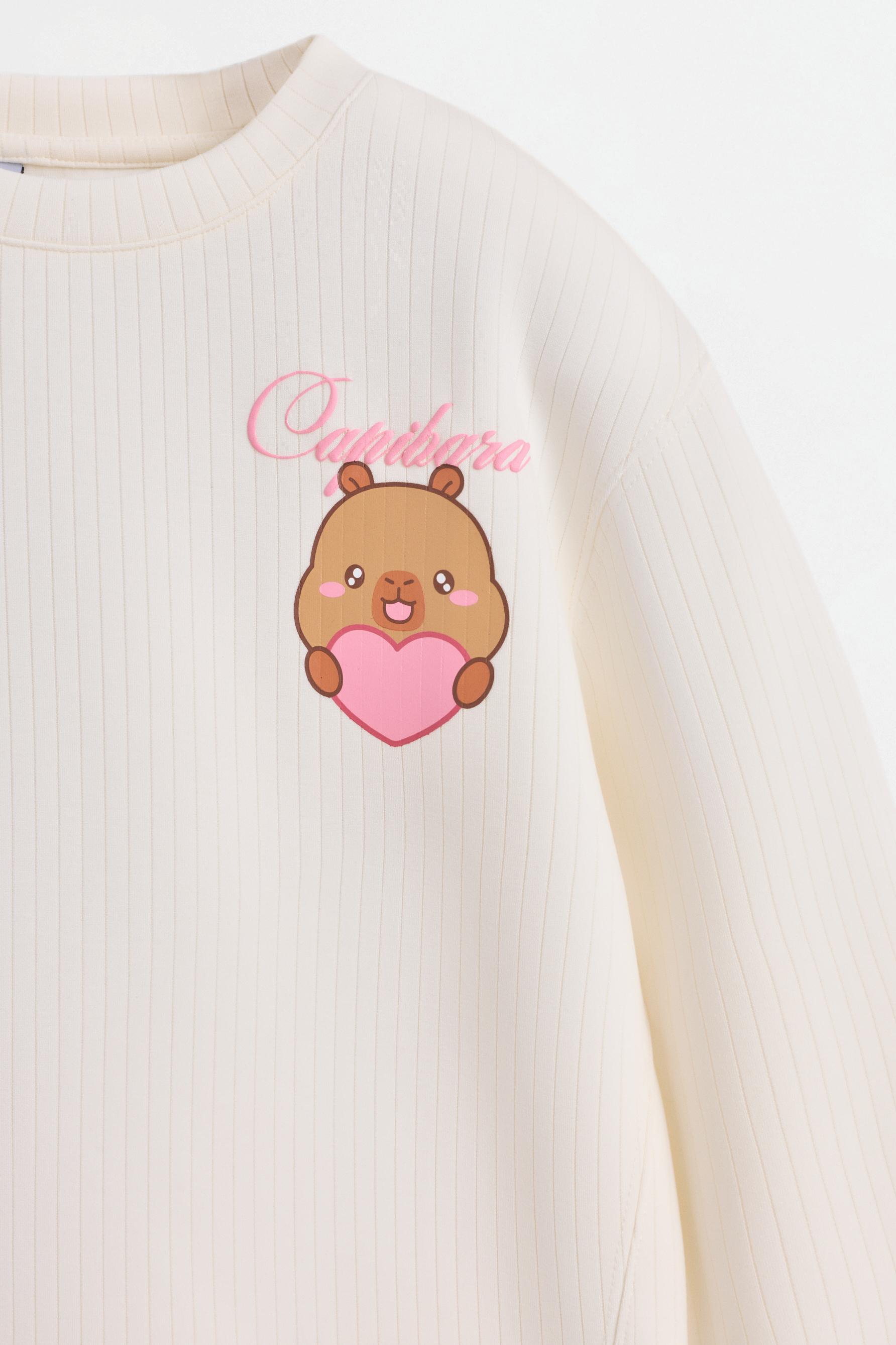 Modal Capybara CAPYFUN© sweatshirt — OFF WHITE