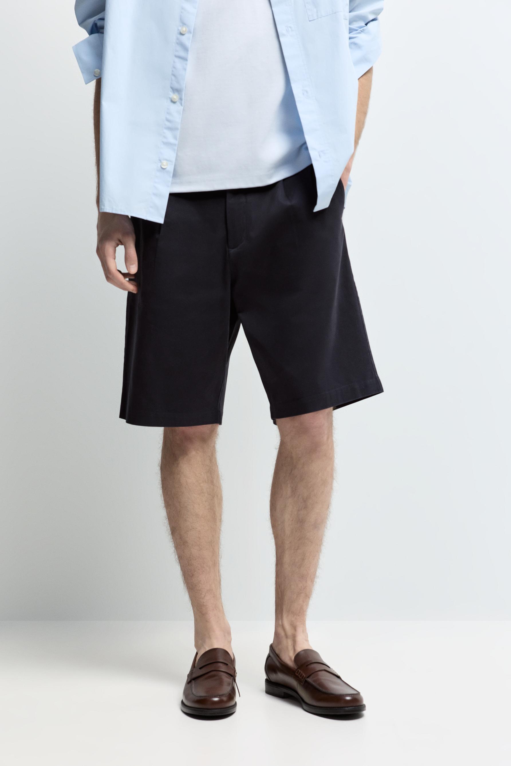 Pleated chino Bermuda shorts — NAVY BLUE