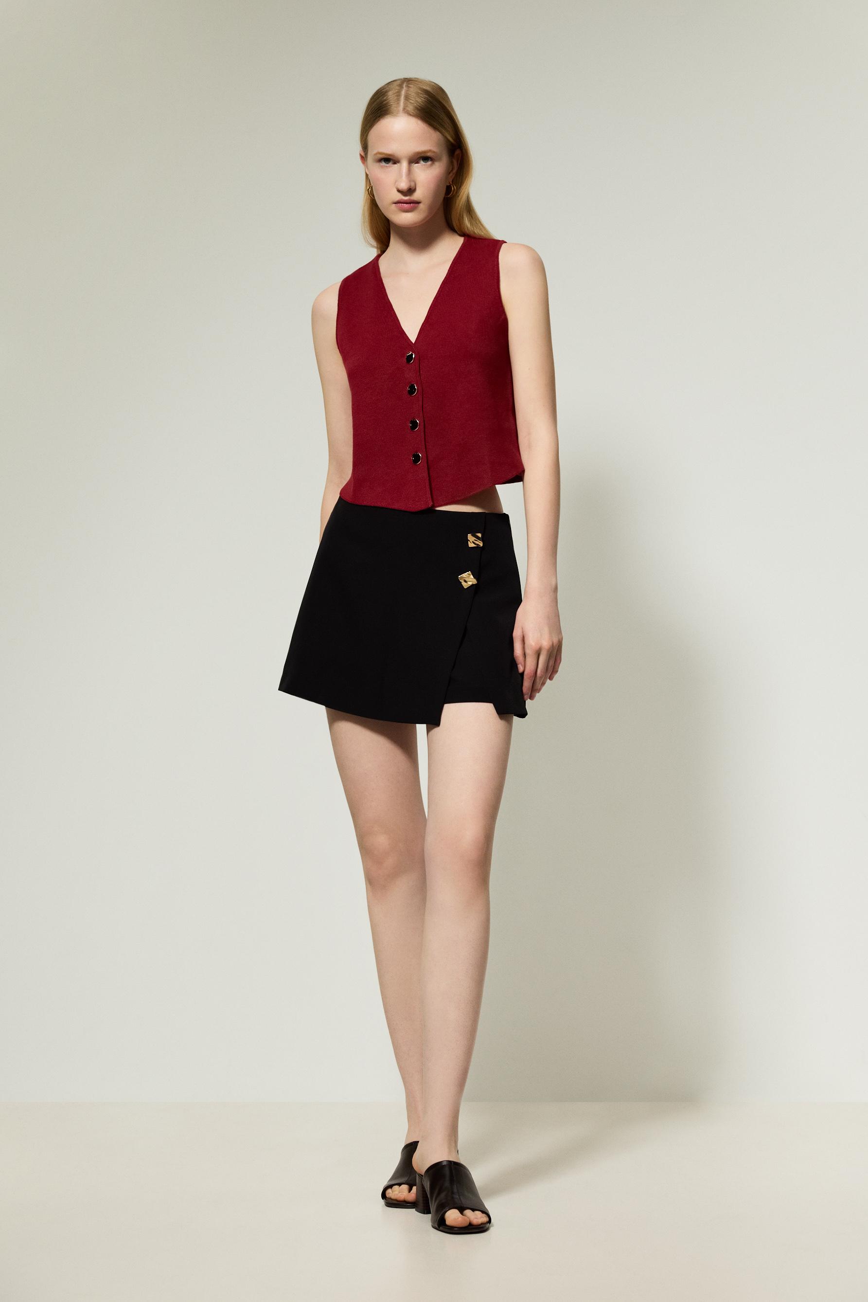 Skort with gold buttons — BLACK