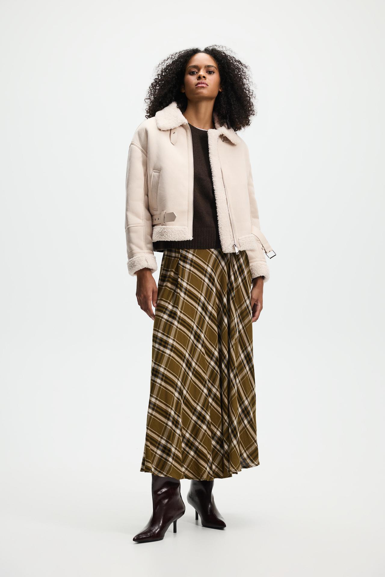 Short double-faced jacket — PALE ECRU