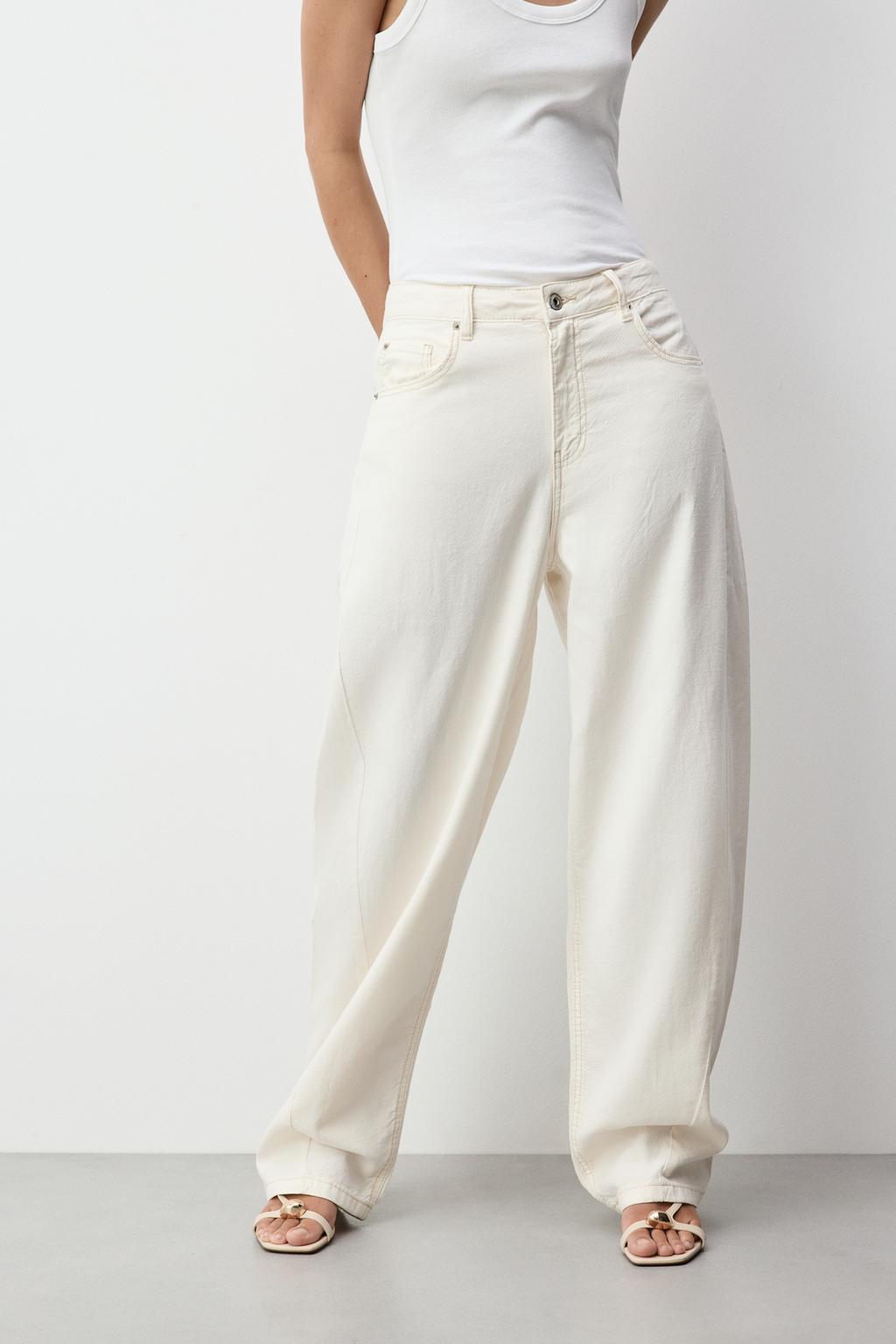 Balloon fit jeans
