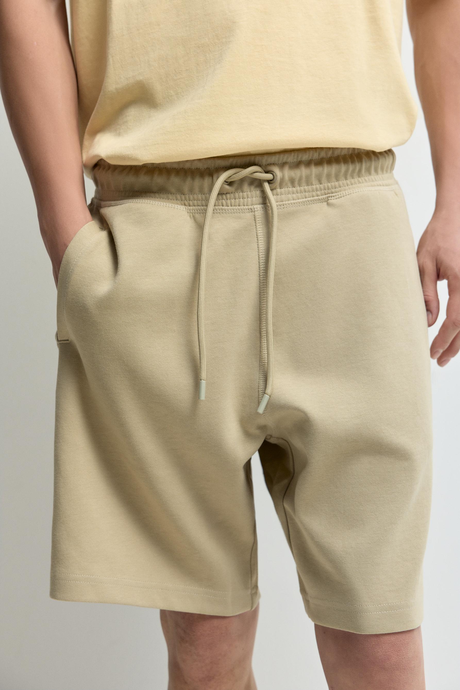 Interlock Bermuda shorts — PALE GREEN