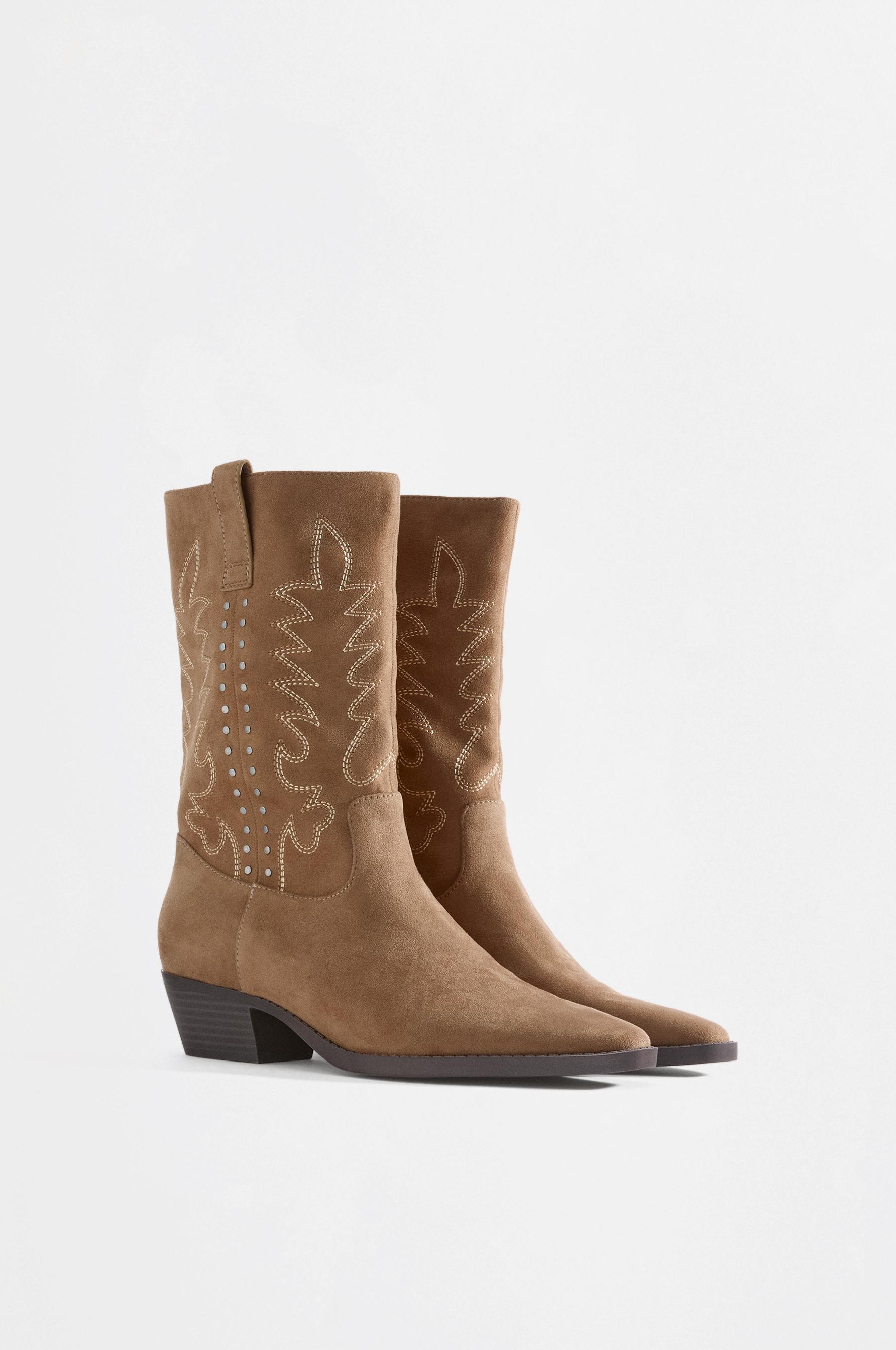 Side stud boots — LEATHER