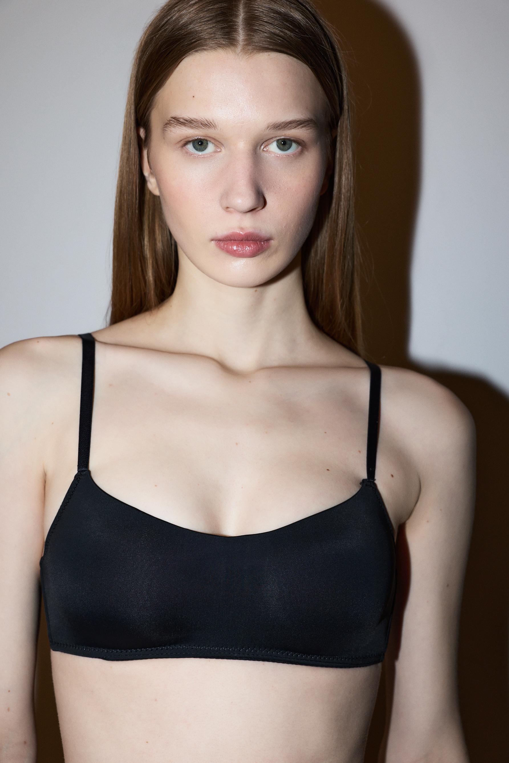 Microfibre pre-shaped bra — BLACK