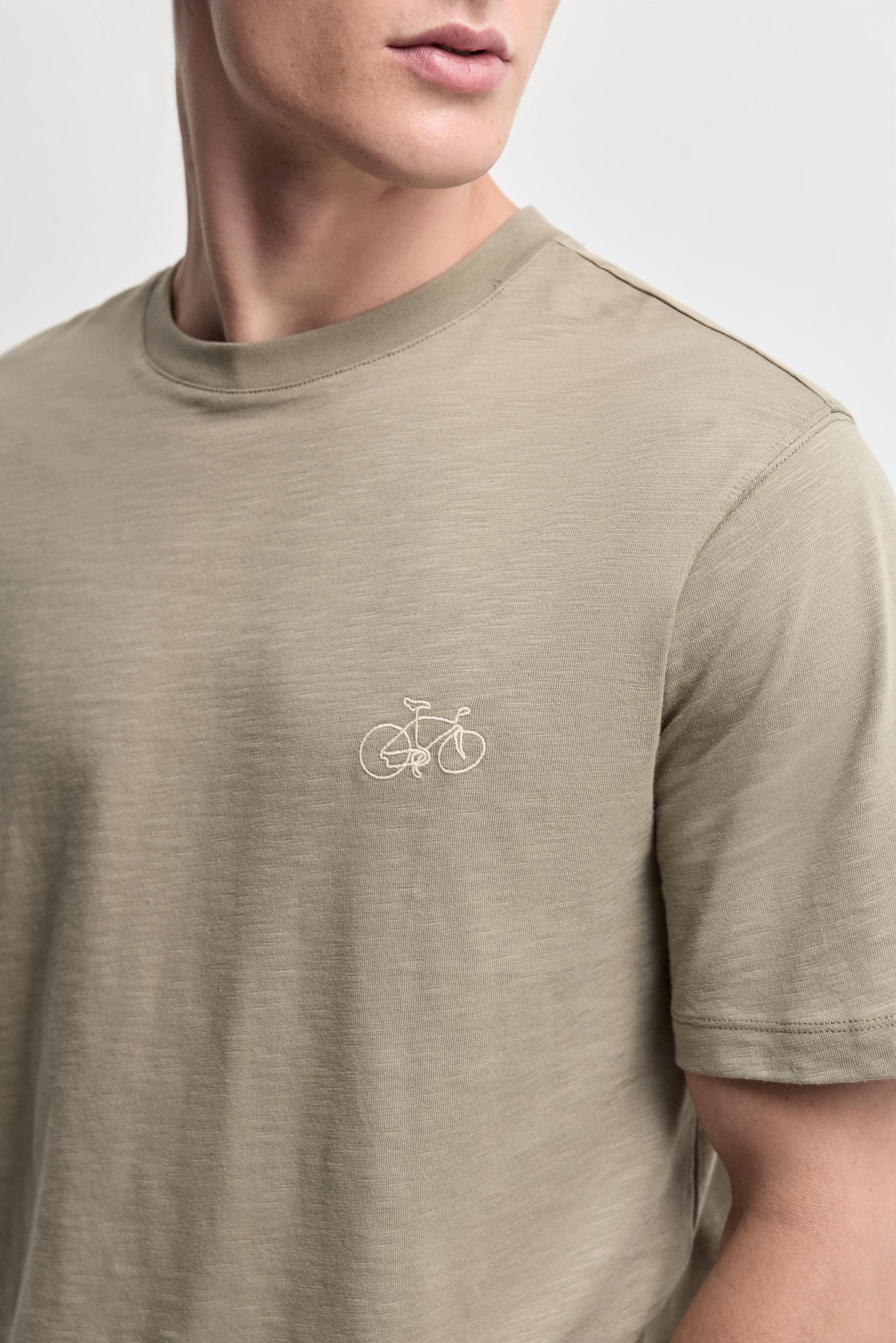 Embroidered T-shirt — PALE GREEN