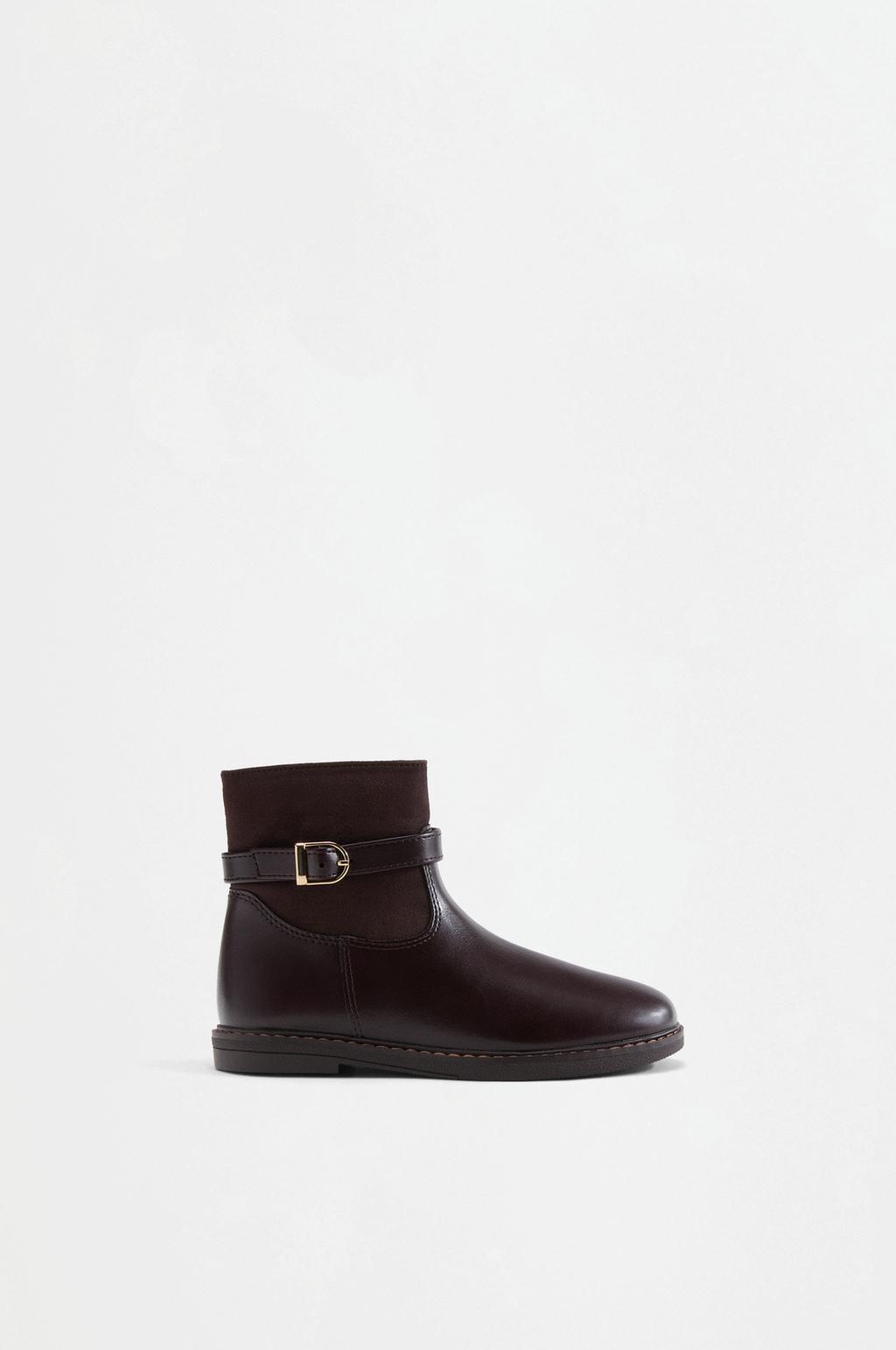 Riding buckle ankle