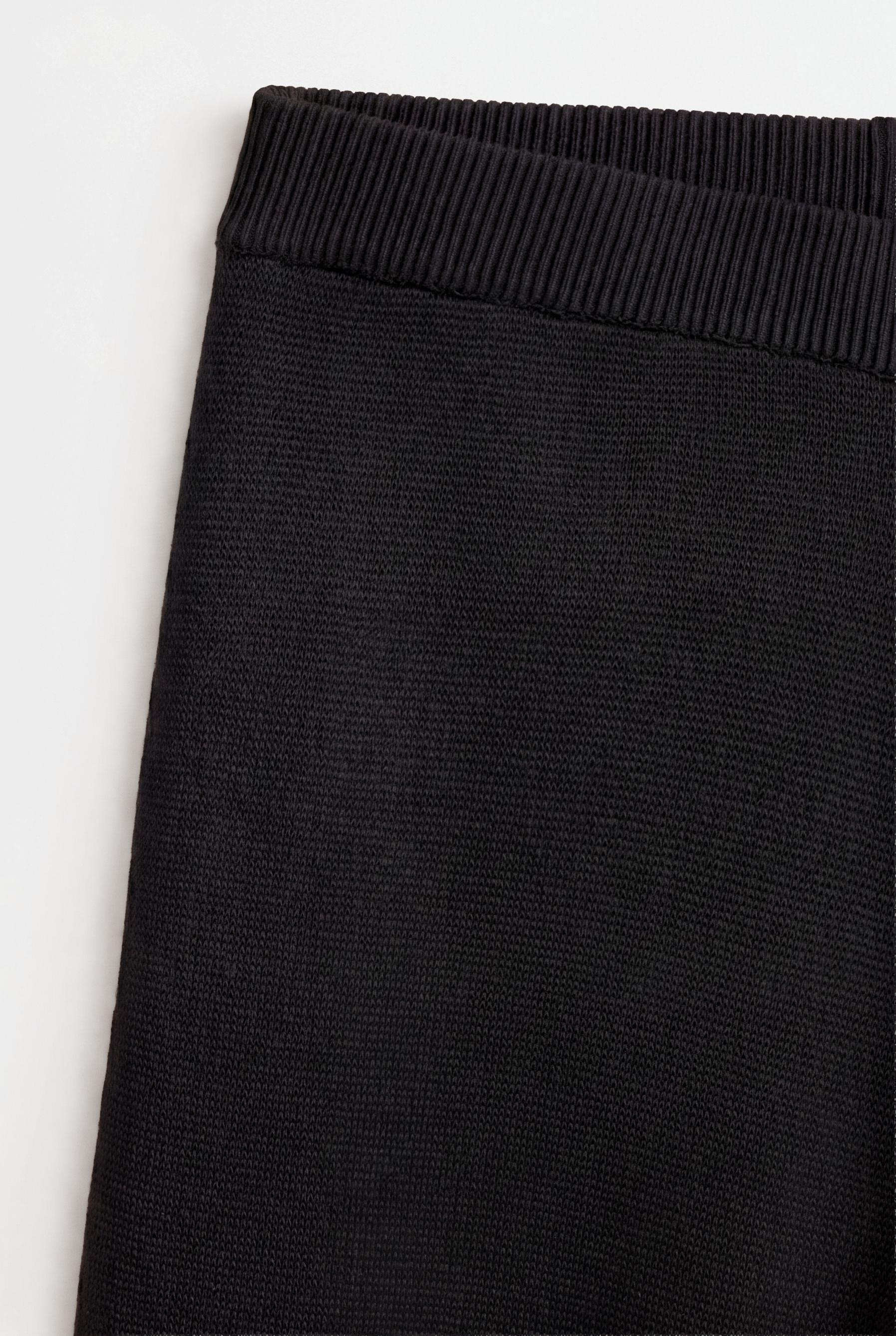 Knit trousers — BLACK