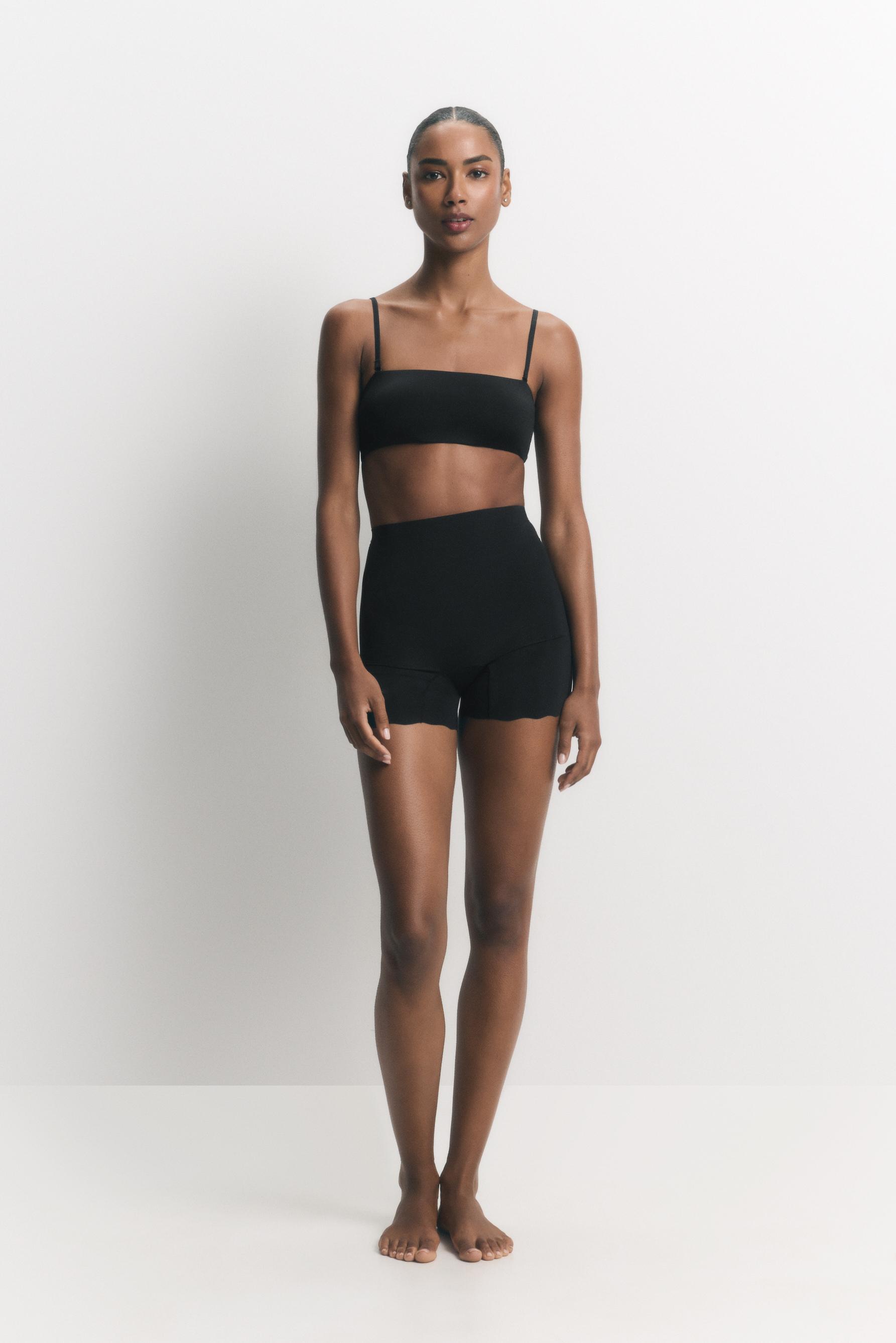 Seamless shapewear shorts — BLACK