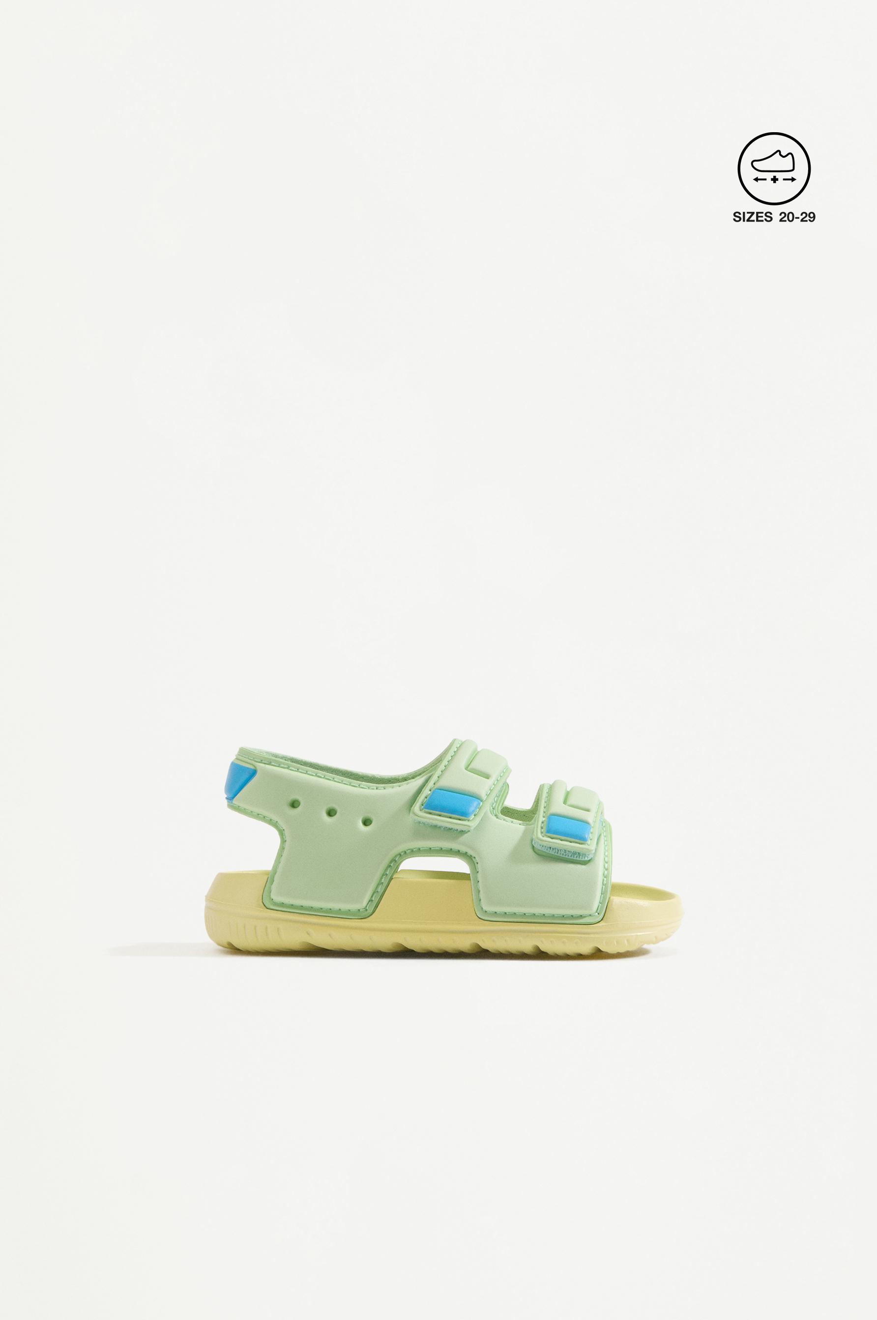 BATHROOM SANDALS — GREEN