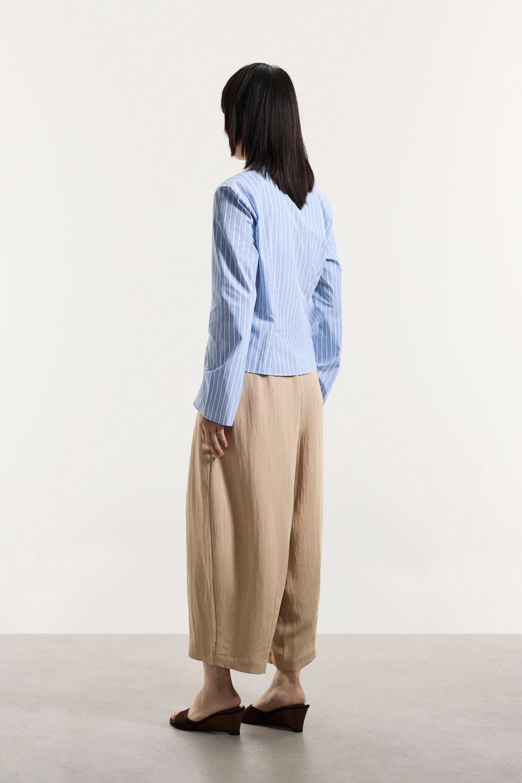 Knotted shirt — BLUE