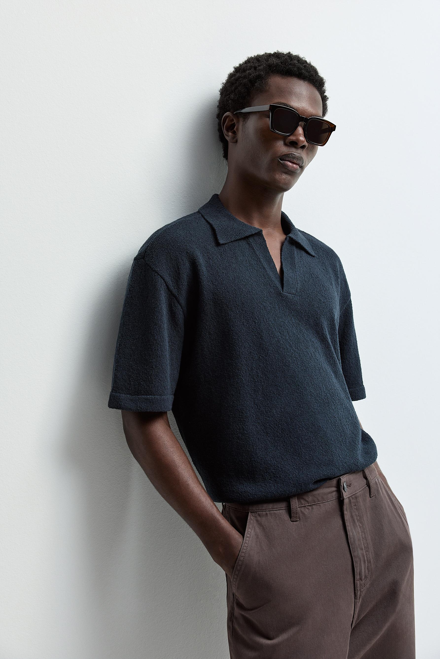 Textured knit polo shirt — NAVY