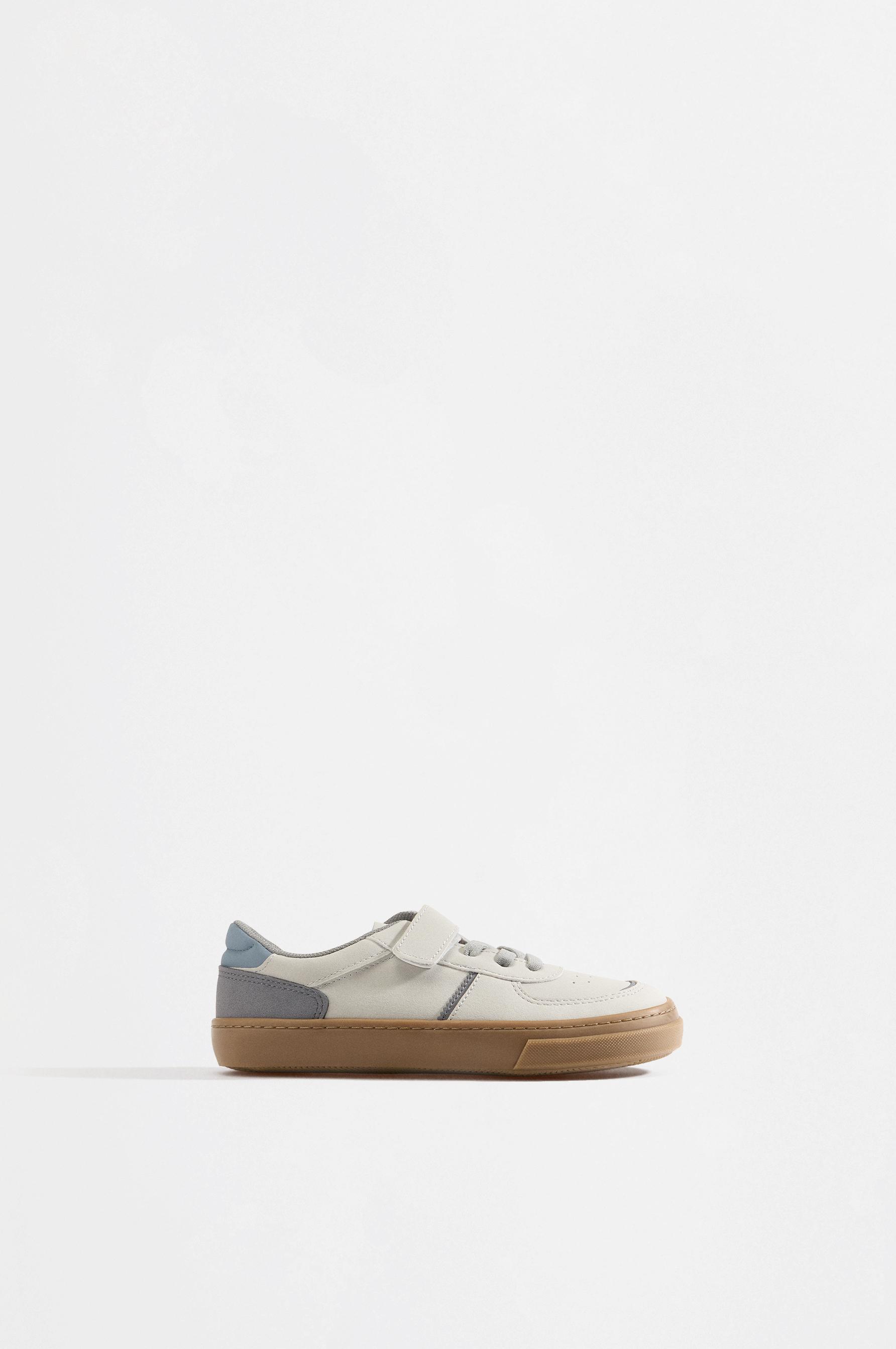 Casual barefoot sneakers — GREY