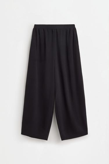 Flowing carrot fit trousers — BLACK 6