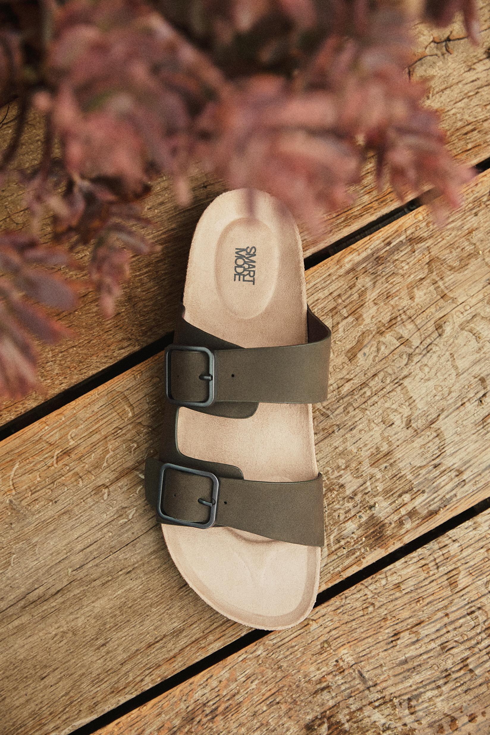 Comfort buckle sandals — KHAKI