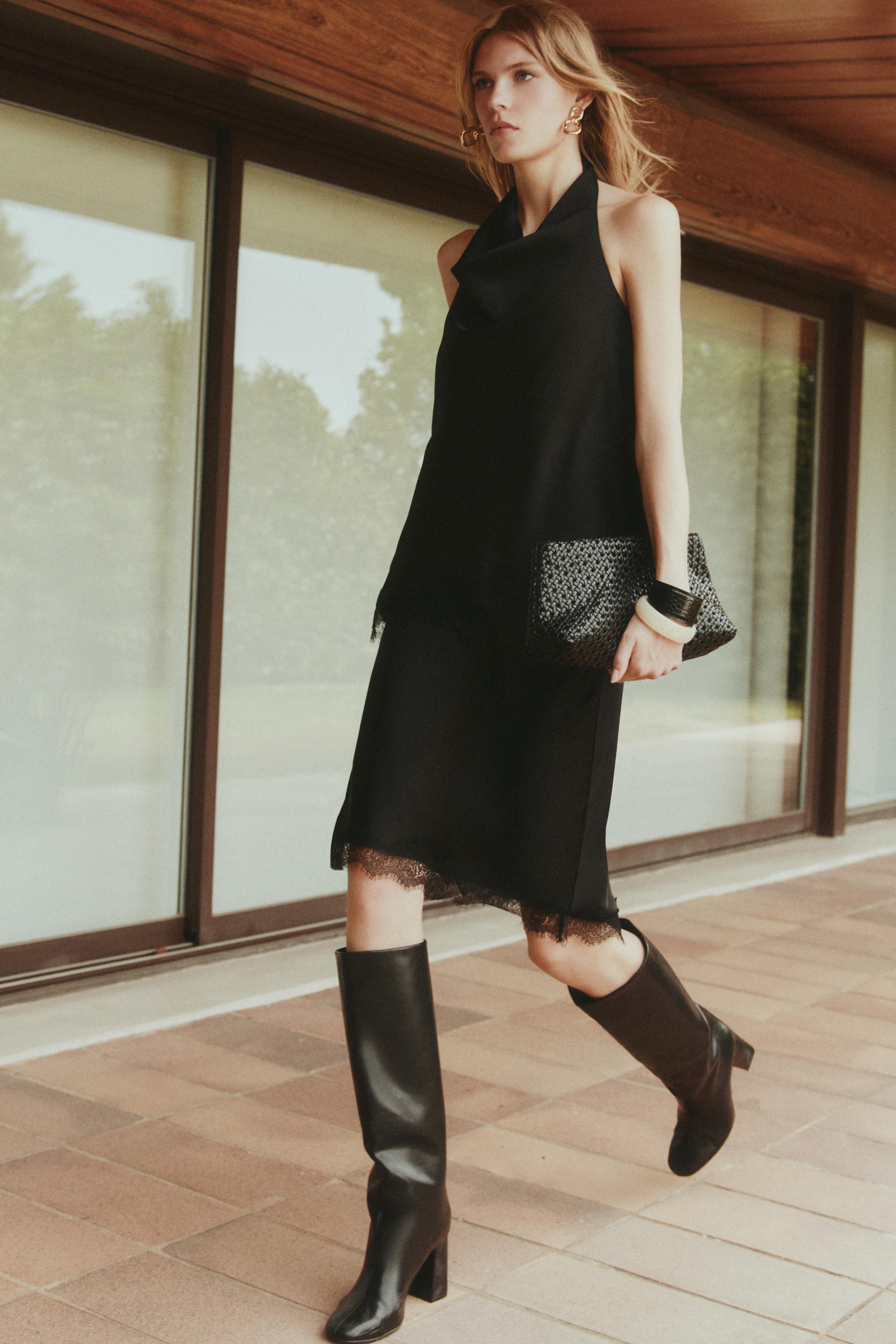 Satin lace short skirt — BLACK