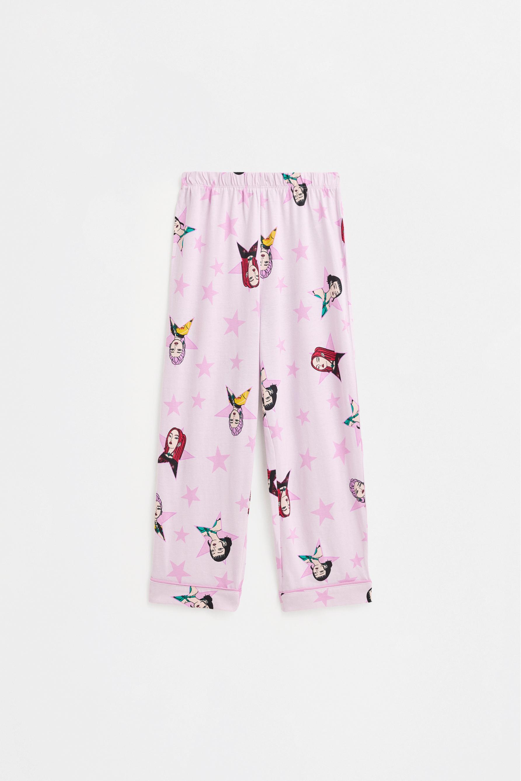 Huntrix K-Pop Demon Hunters ™/© Netflix long pyjamas with sleep mask — PALE LILAC