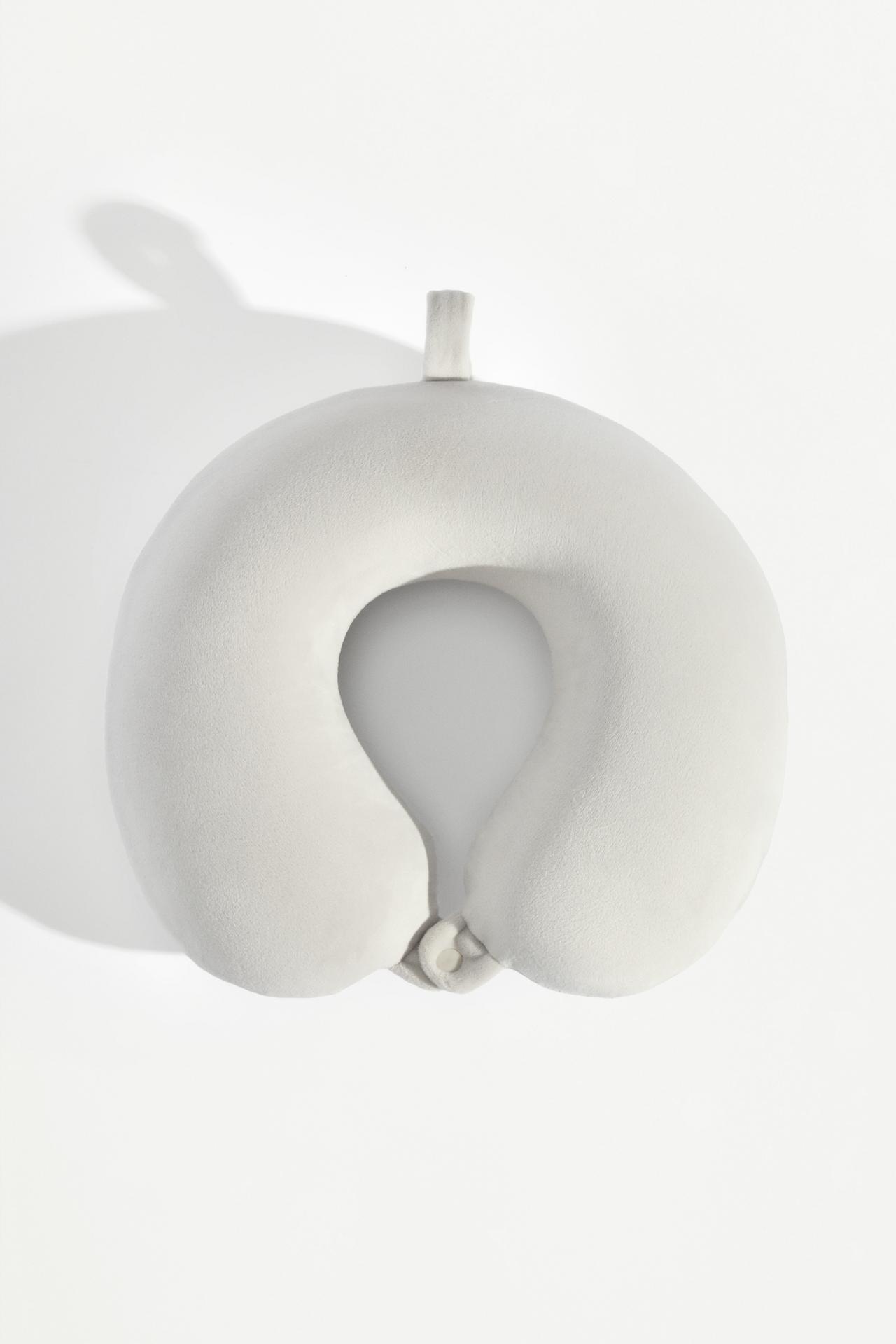 Travel cushion — GREY