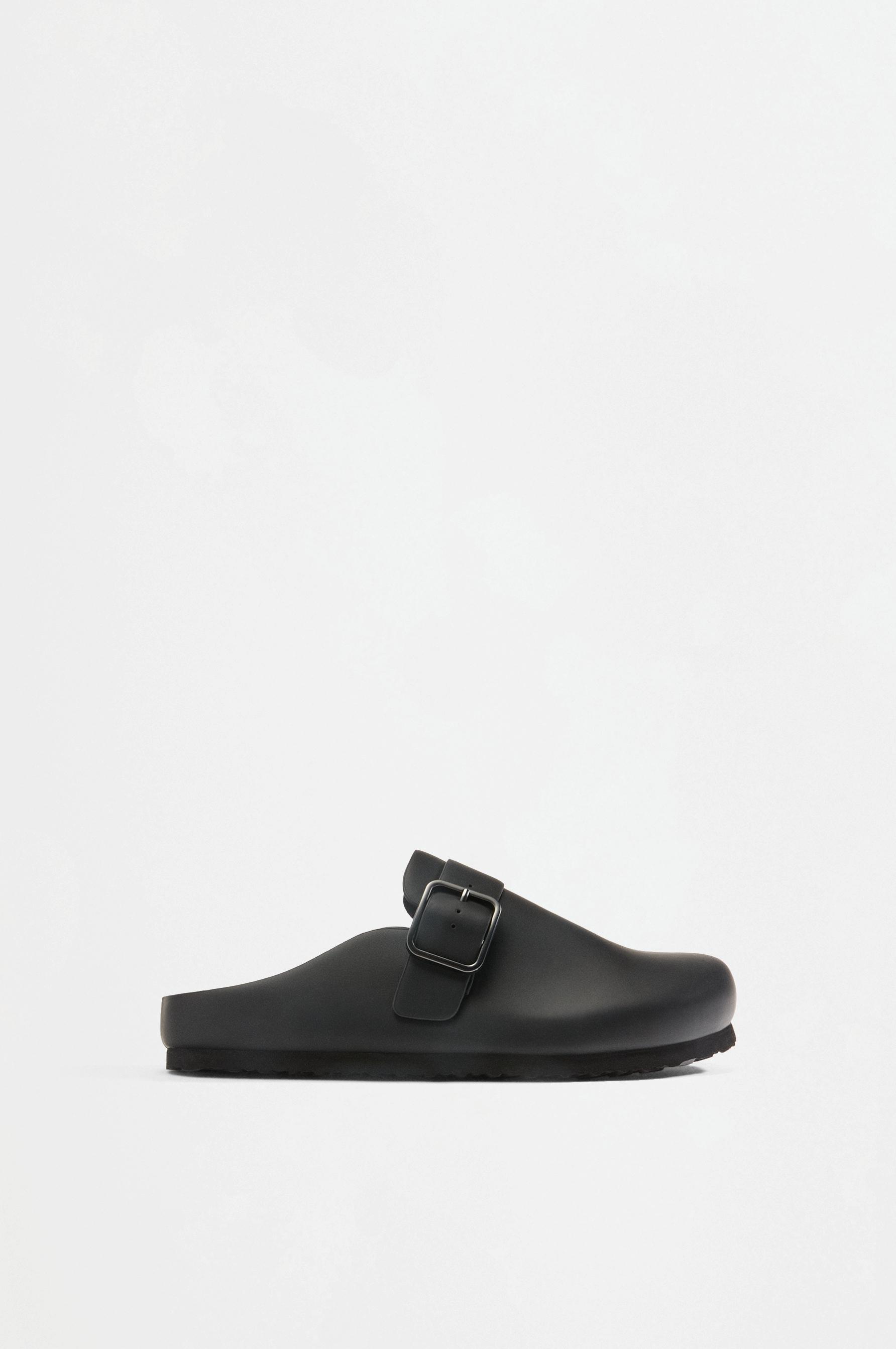 Buckle Edition Clogs — BLACK