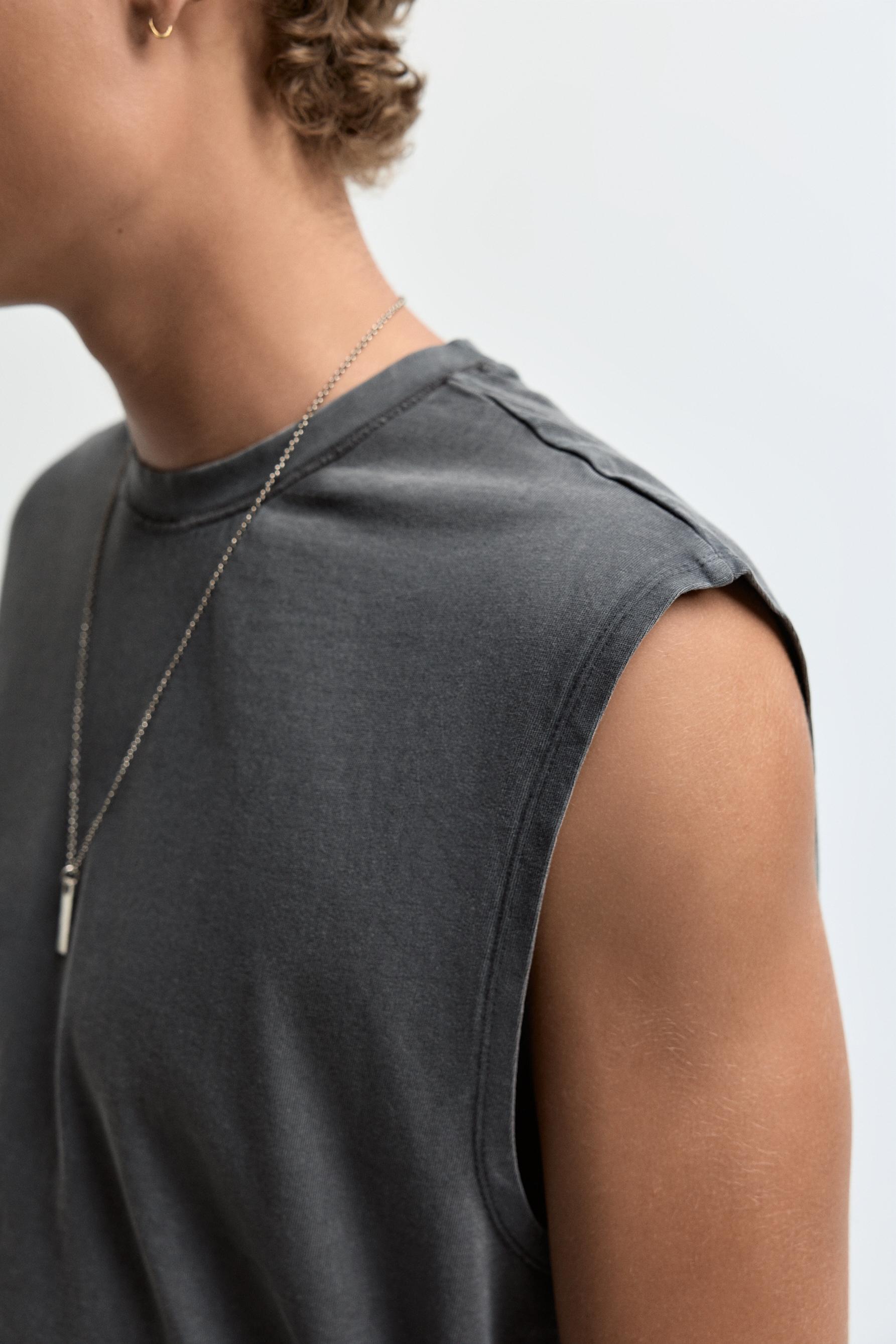 Faded-effect sleeveless T-shirt — LEAD