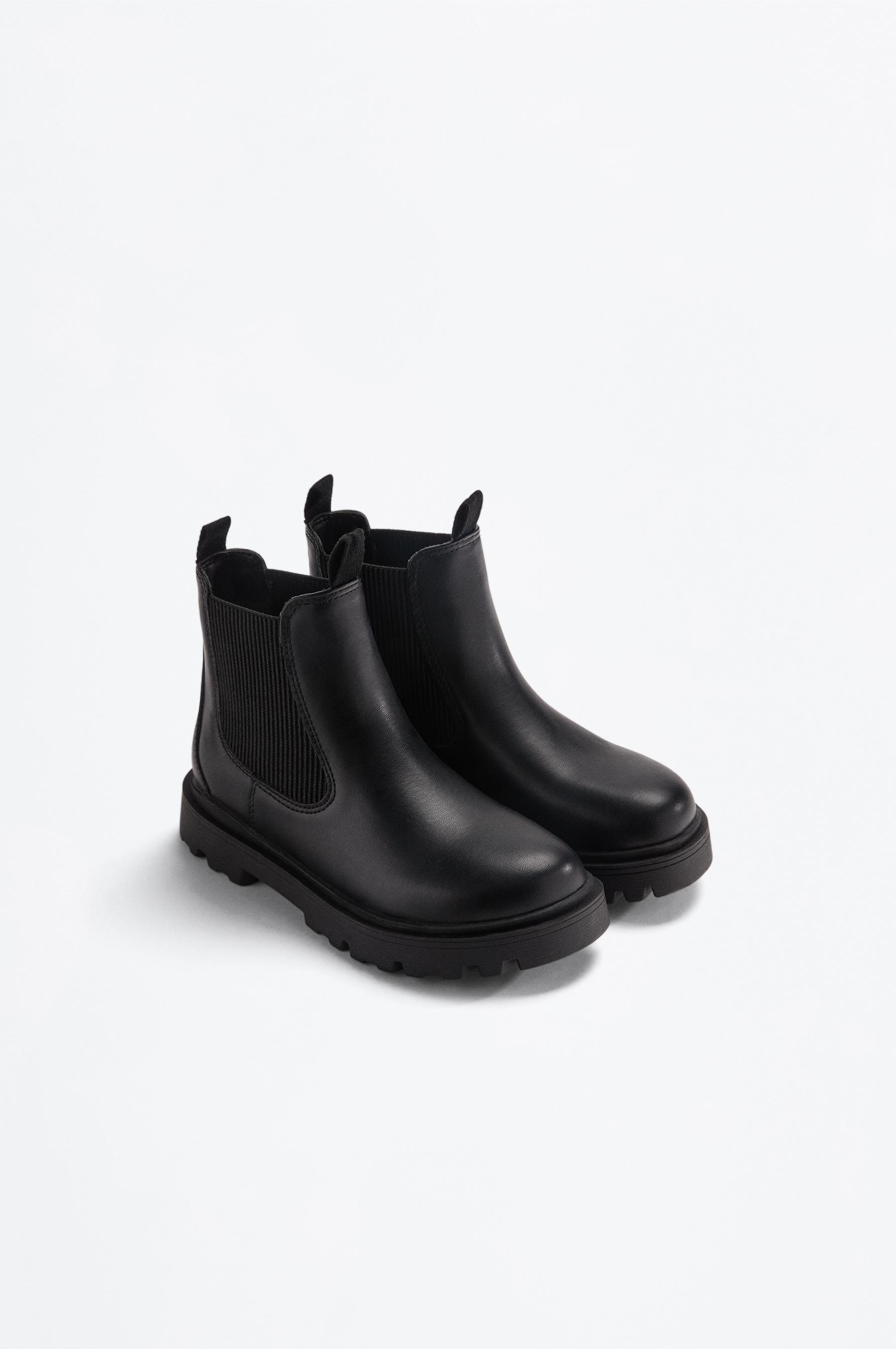 Chelsea boots — BLACK